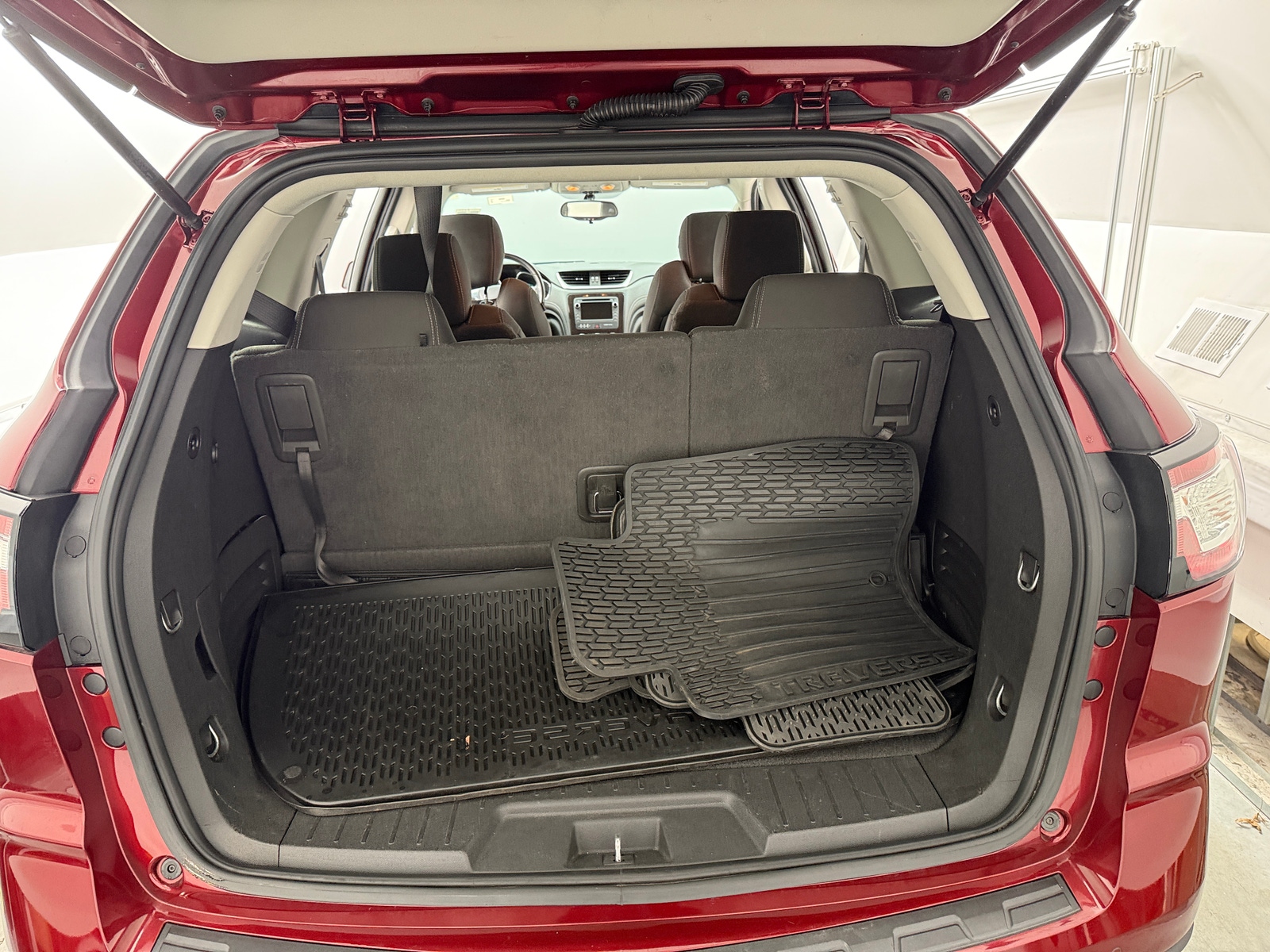 Thumbnail: 2017 Chevrolet Traverse - 7