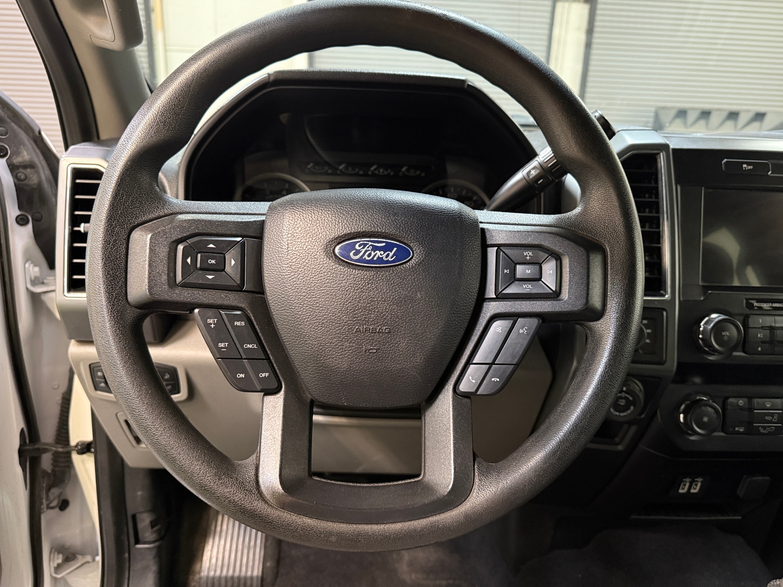 Thumbnail: 2020 Ford Econoline - 5