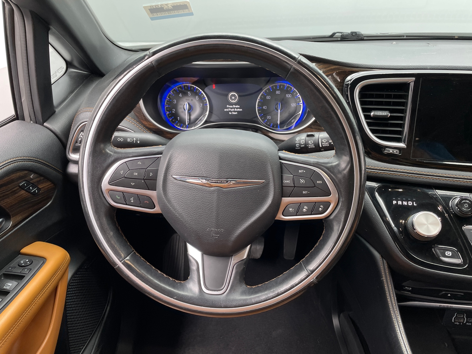 Thumbnail: 2021 Chrysler Pacifica - 4