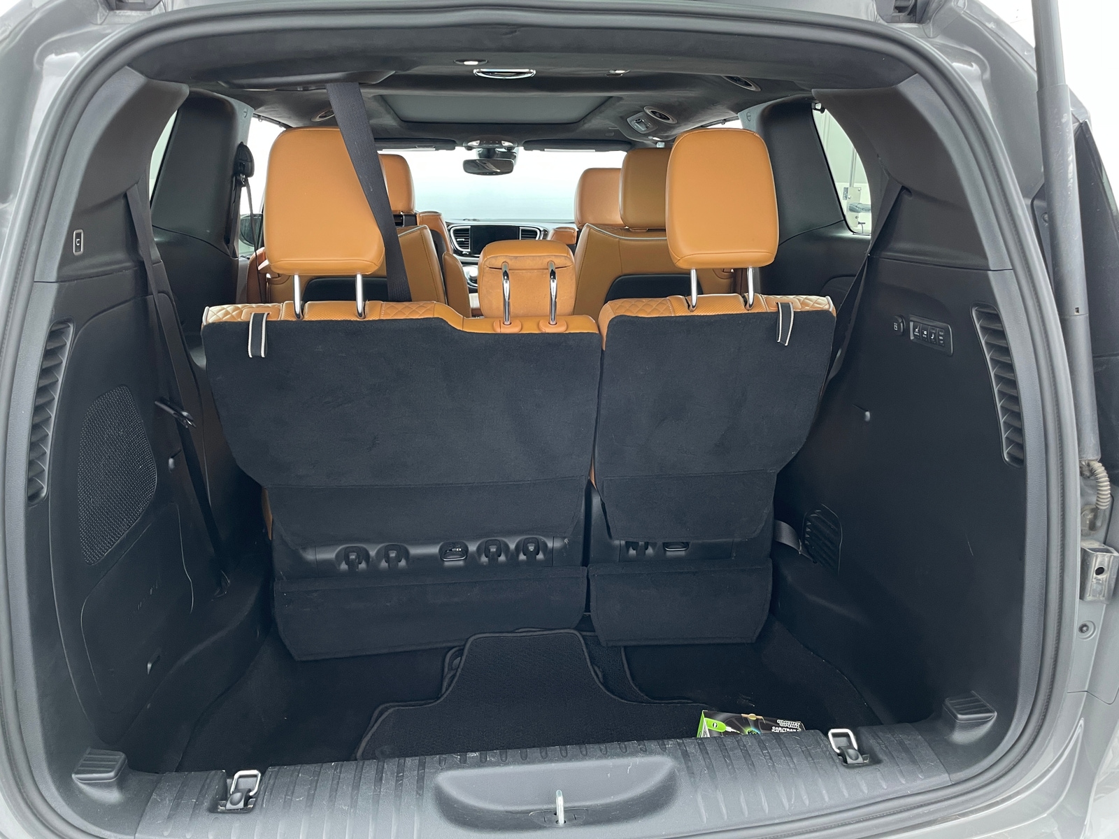 Thumbnail: 2021 Chrysler Pacifica - 6
