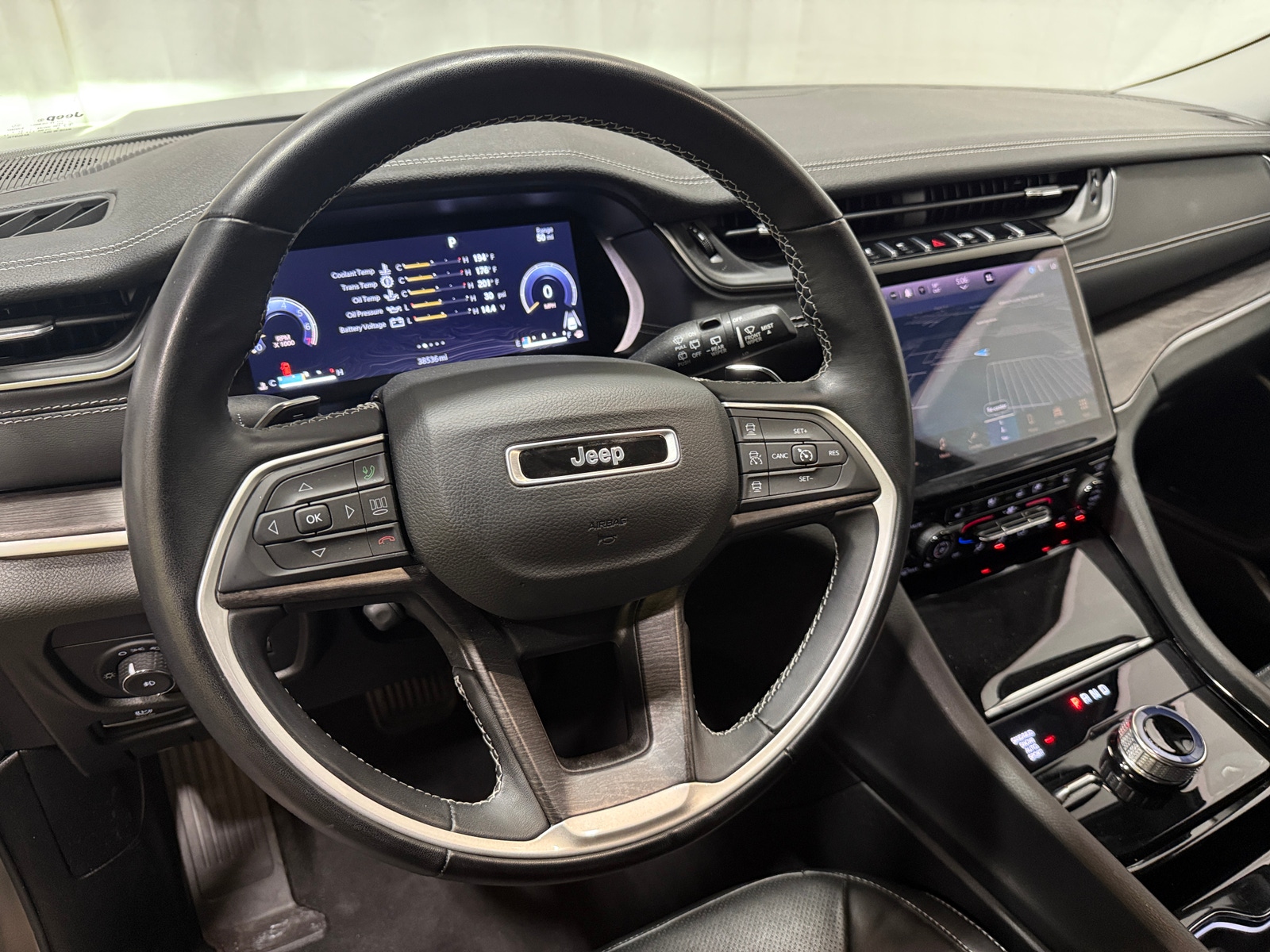 Thumbnail: 2022 Jeep Grand Cherokee L - 4