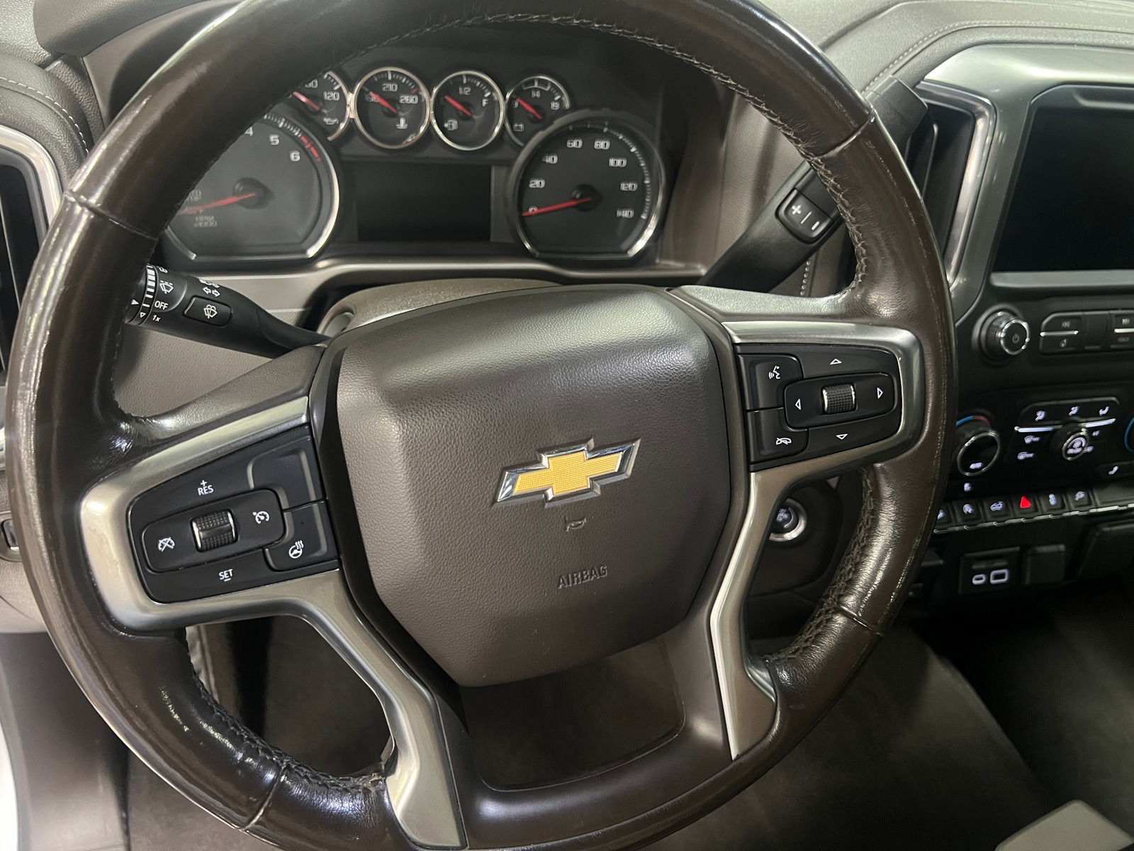 Thumbnail: 2020 Chevrolet Silverado 1500 - 5