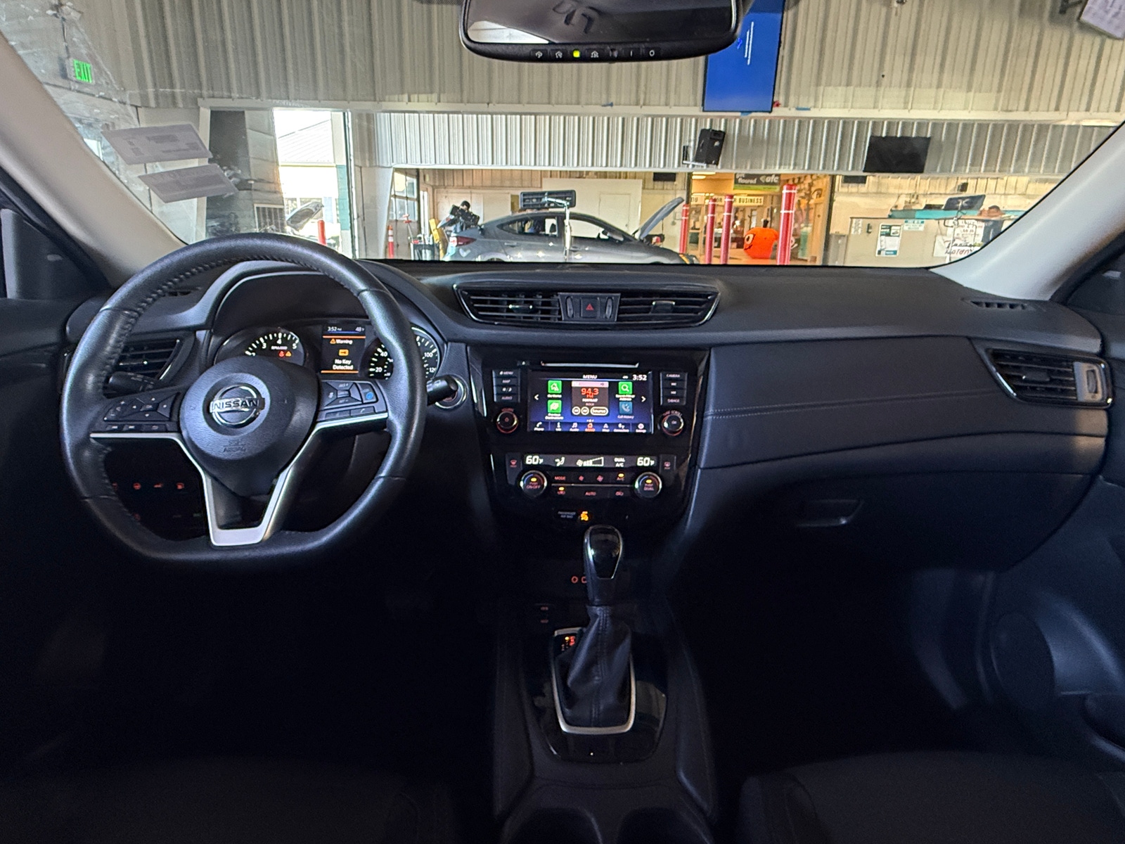 Thumbnail: 2019 Nissan Rogue - 2