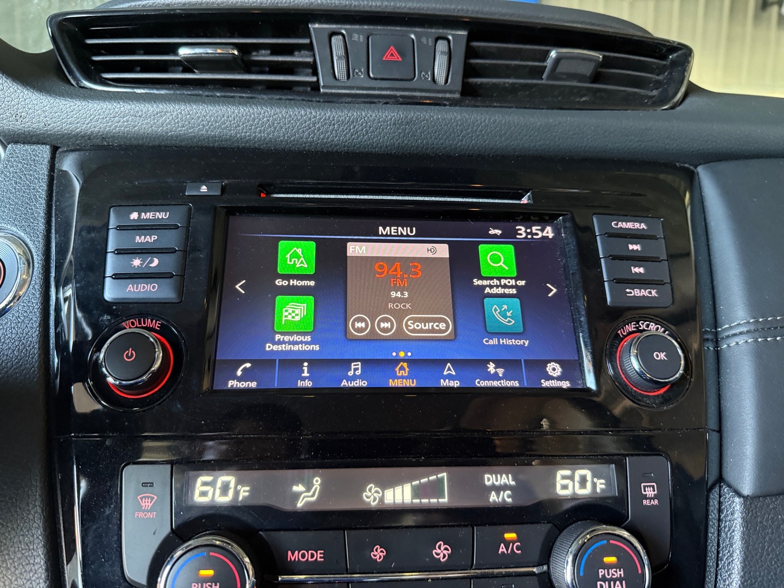 Thumbnail: 2019 Nissan Rogue - 3