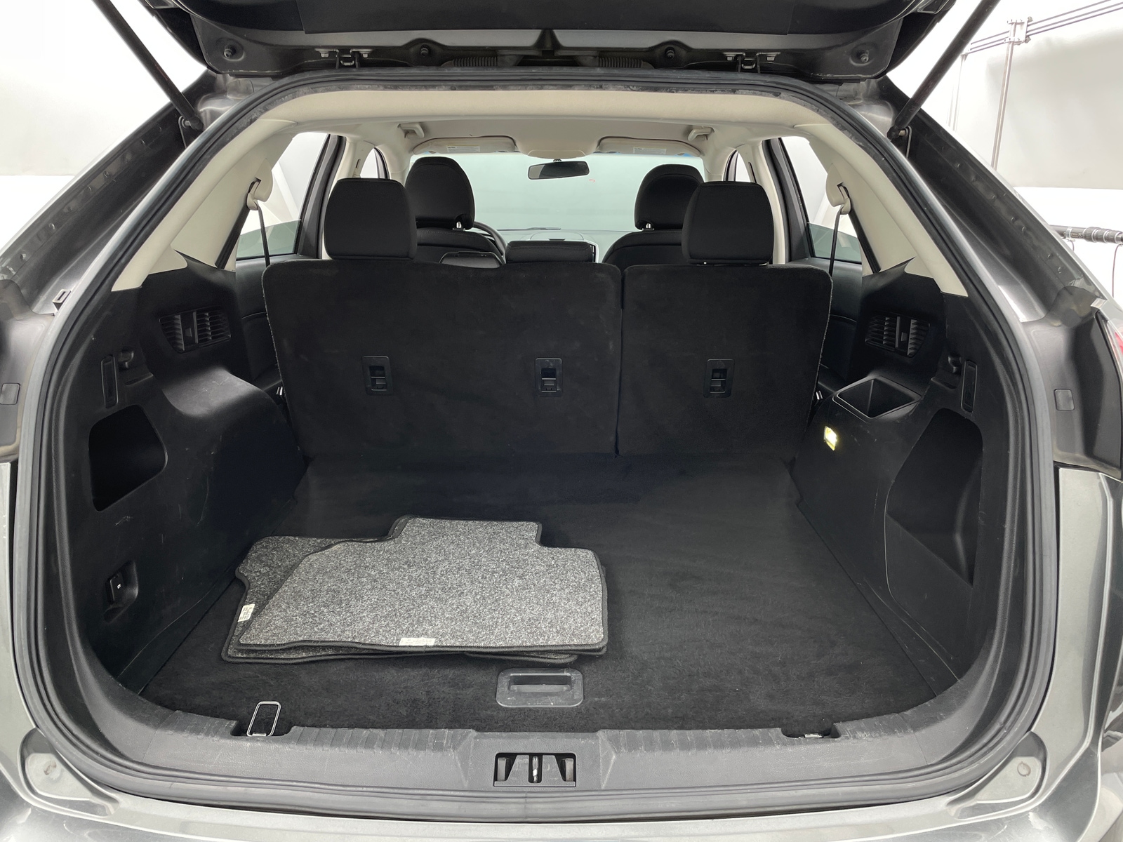 Thumbnail: 2015 Ford Edge - 7