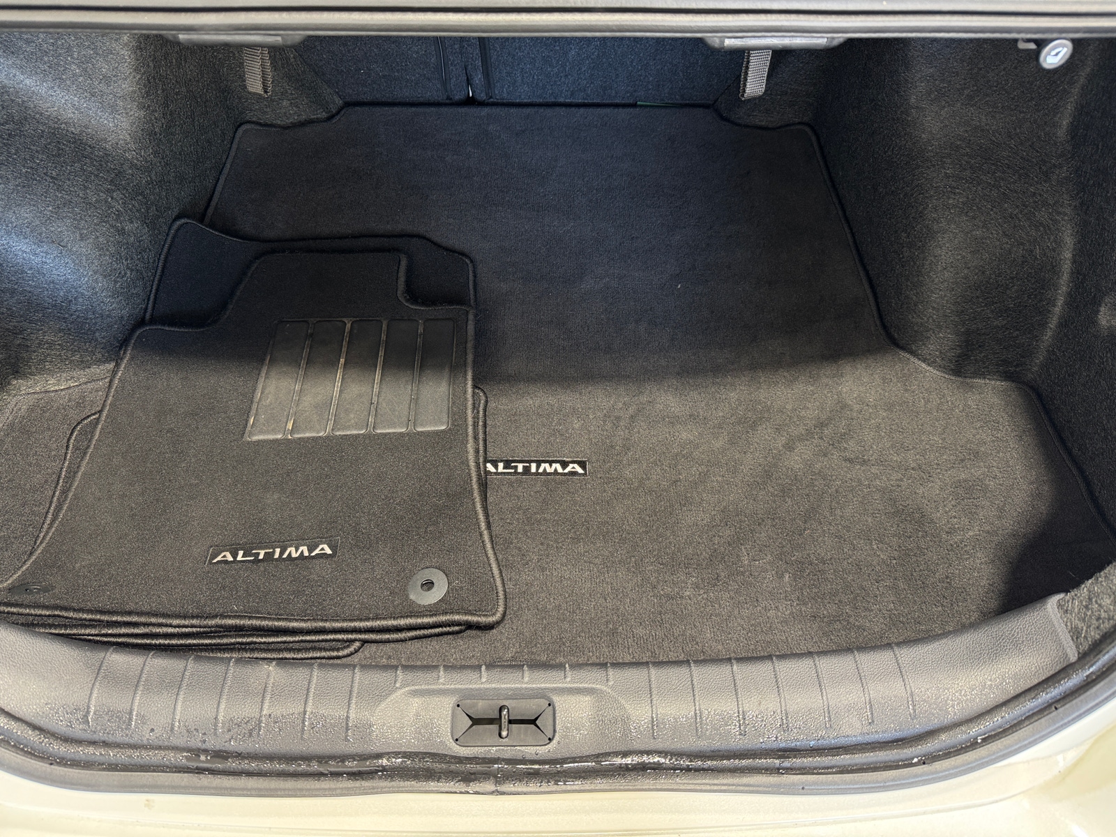 Thumbnail: 2024 Nissan Altima - 7