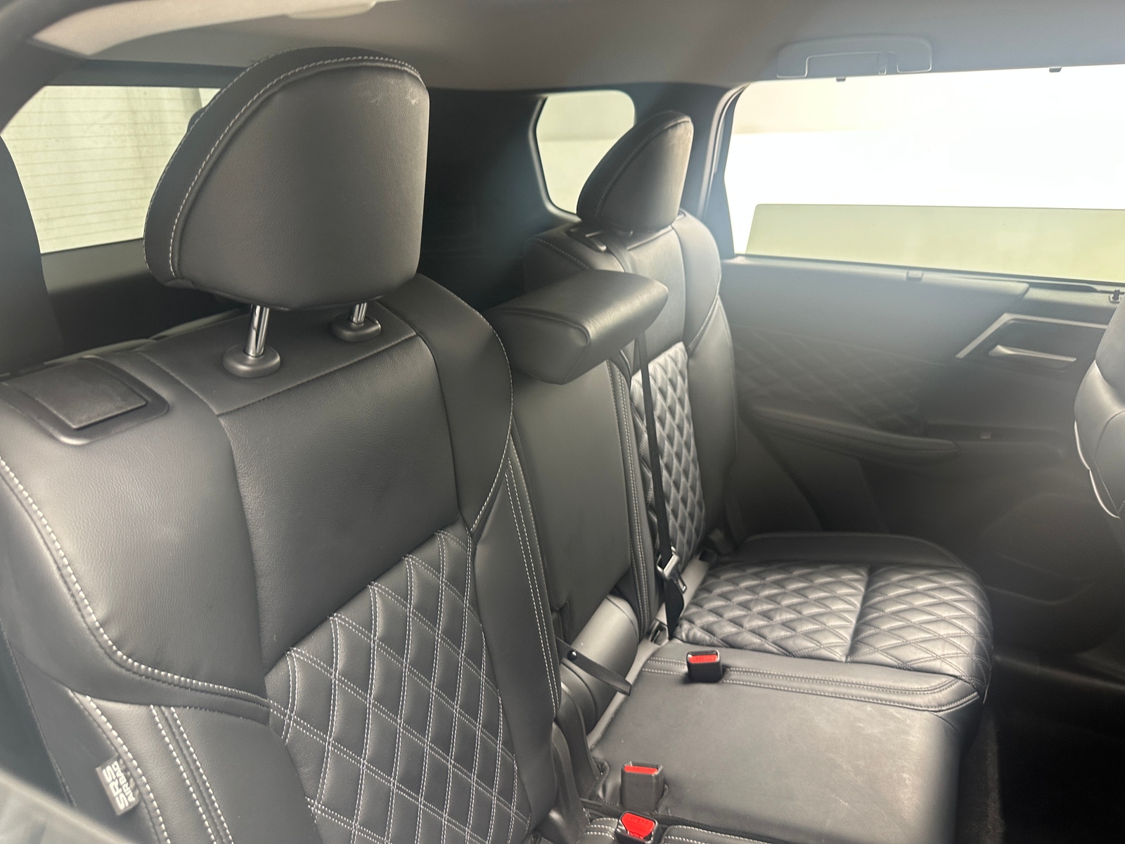 Thumbnail: 2024 Mitsubishi Outlander - 5