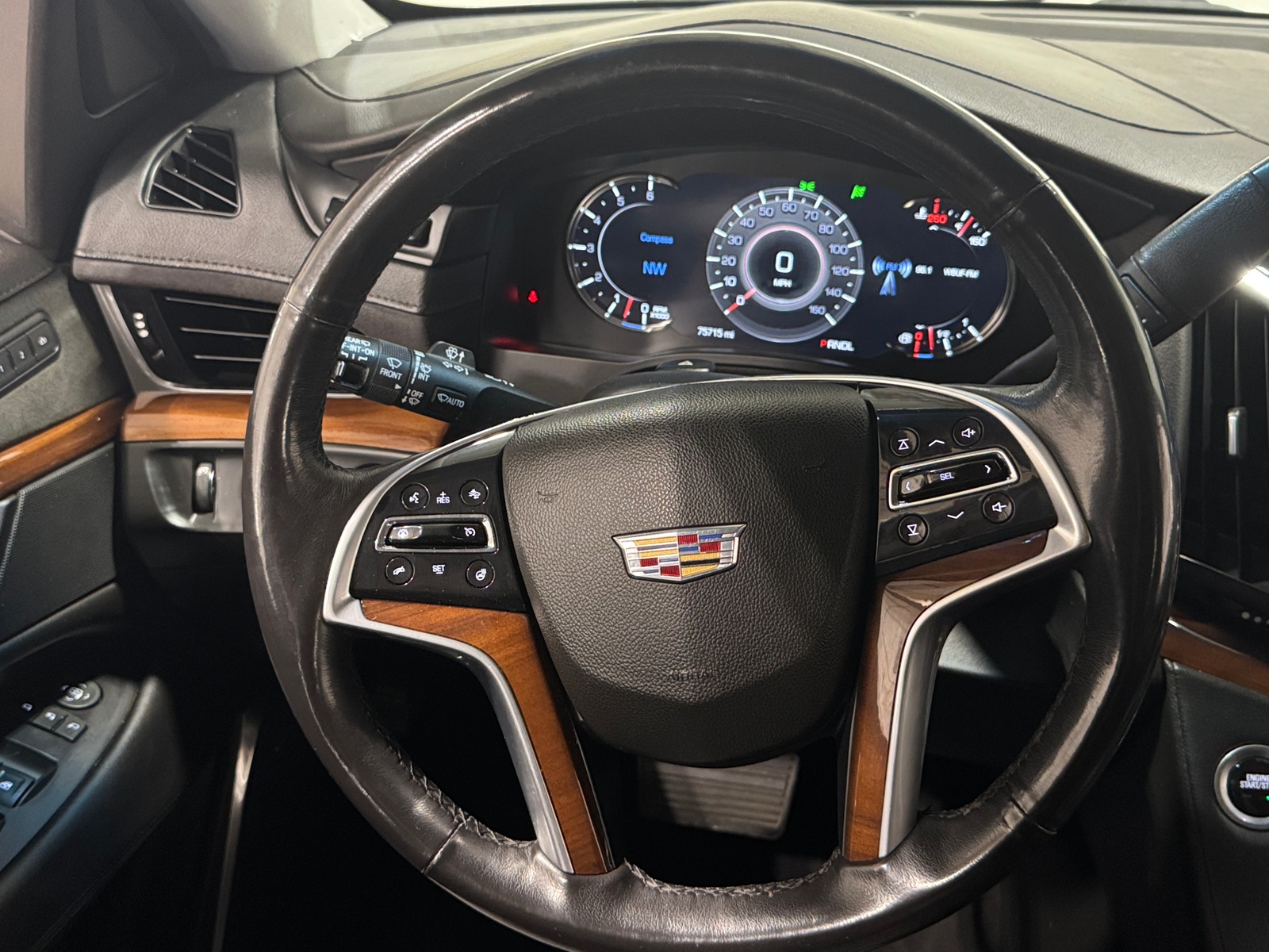 Thumbnail: 2019 Cadillac Escalade - 4