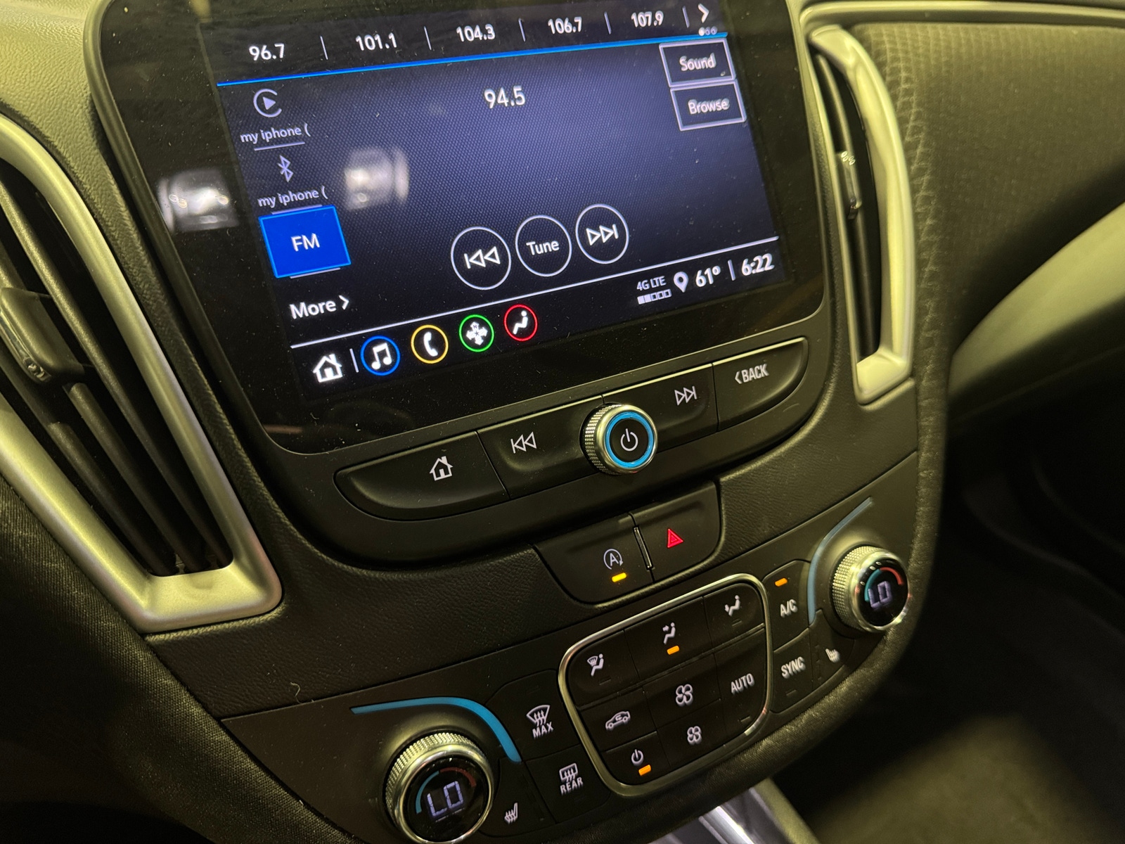 Thumbnail: 2024 Chevrolet Malibu - 4