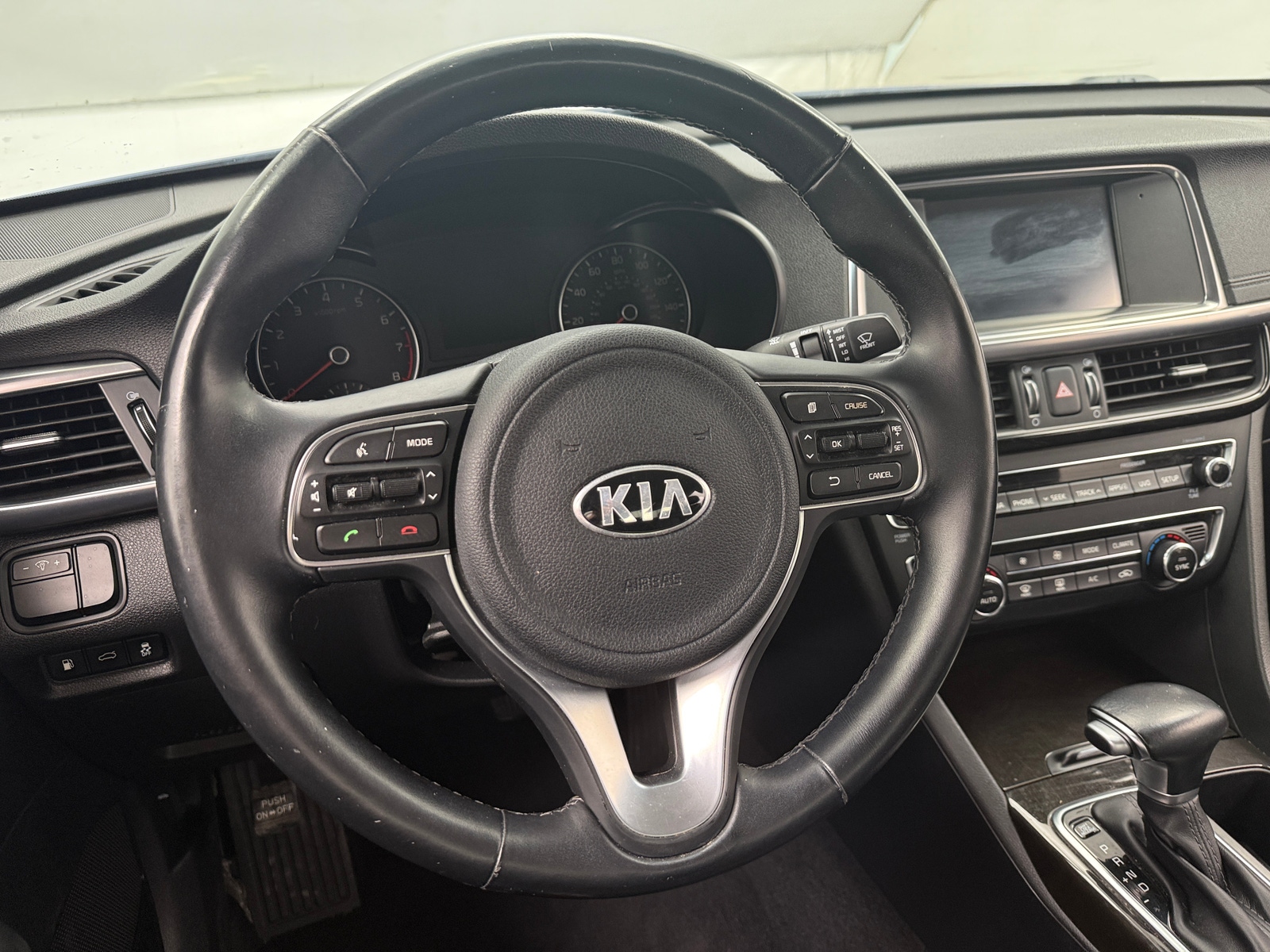 Thumbnail: 2017 Kia Optima - 4