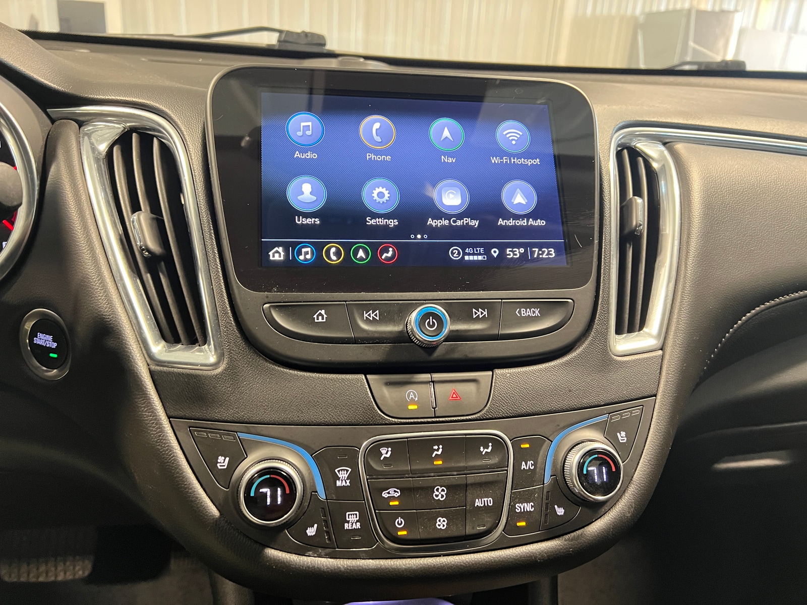 Thumbnail: 2024 Chevrolet Malibu - 3