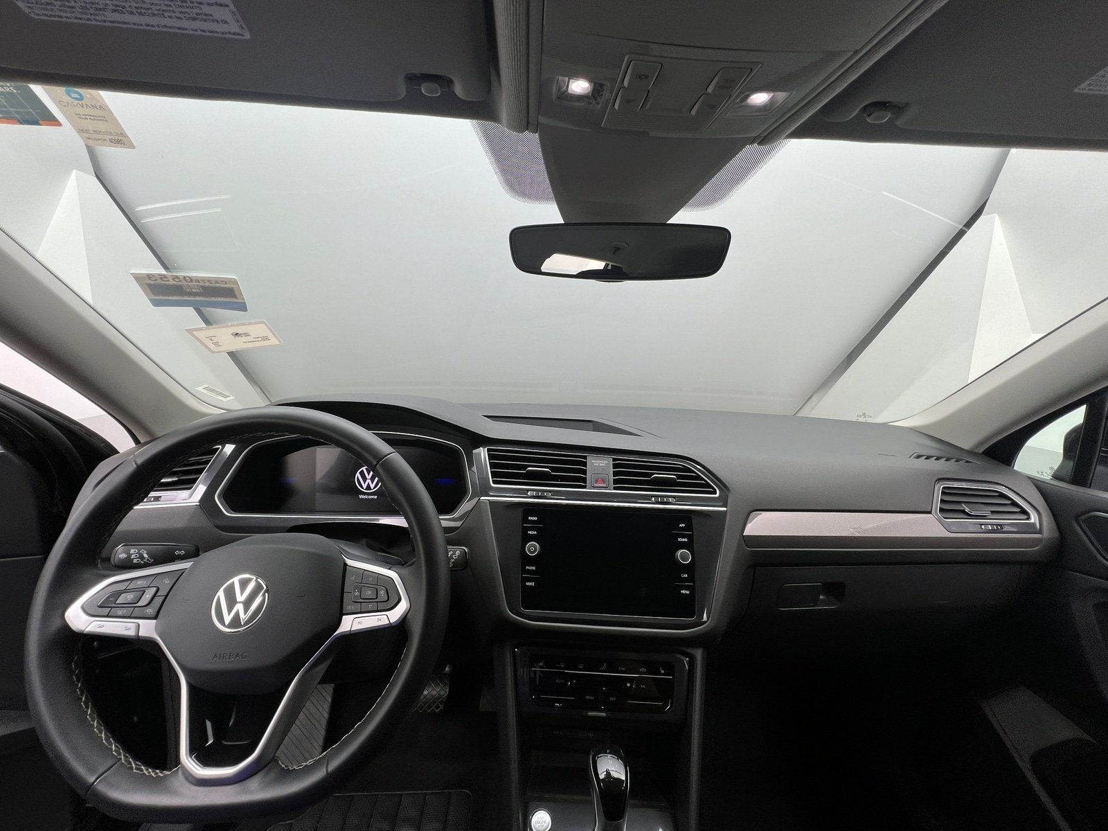 Thumbnail: 2024 Volkswagen Tiguan - 2