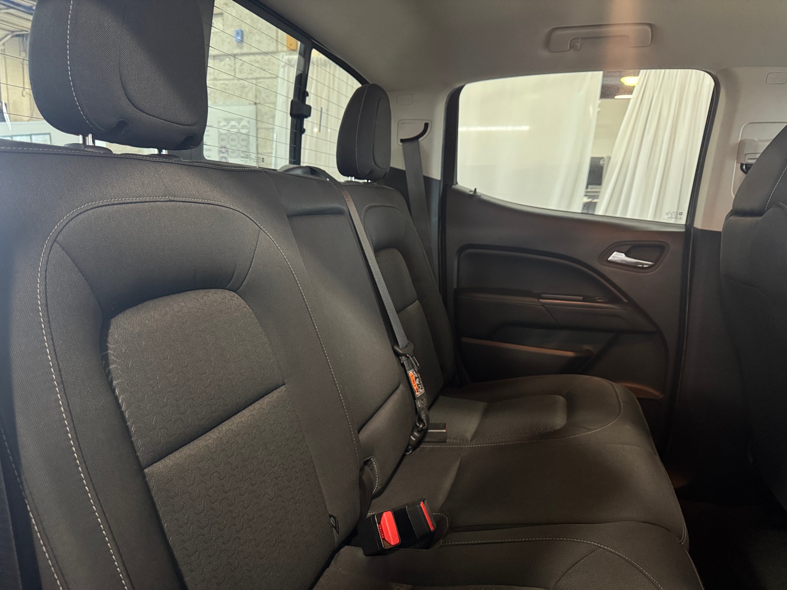 Thumbnail: 2018 GMC Canyon - 6