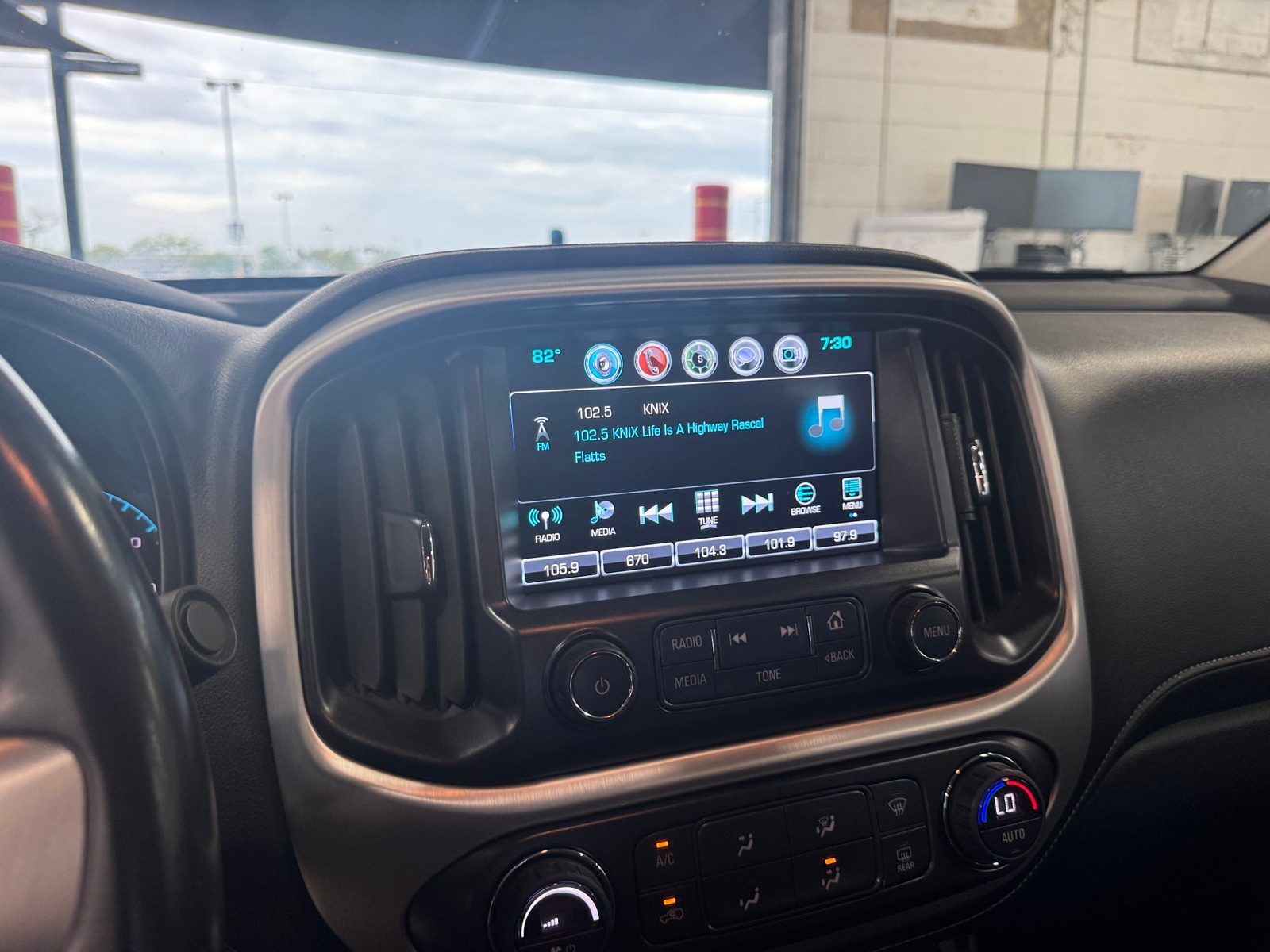 Thumbnail: 2018 GMC Canyon - 4