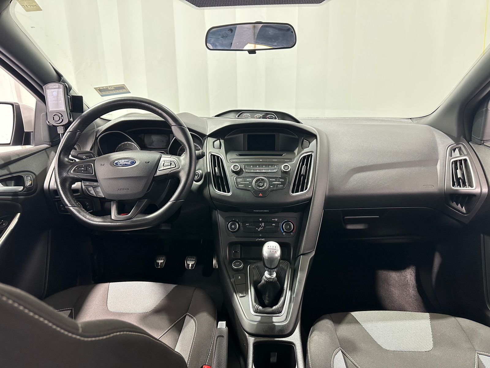 Thumbnail: 2017 Ford Focus - 3