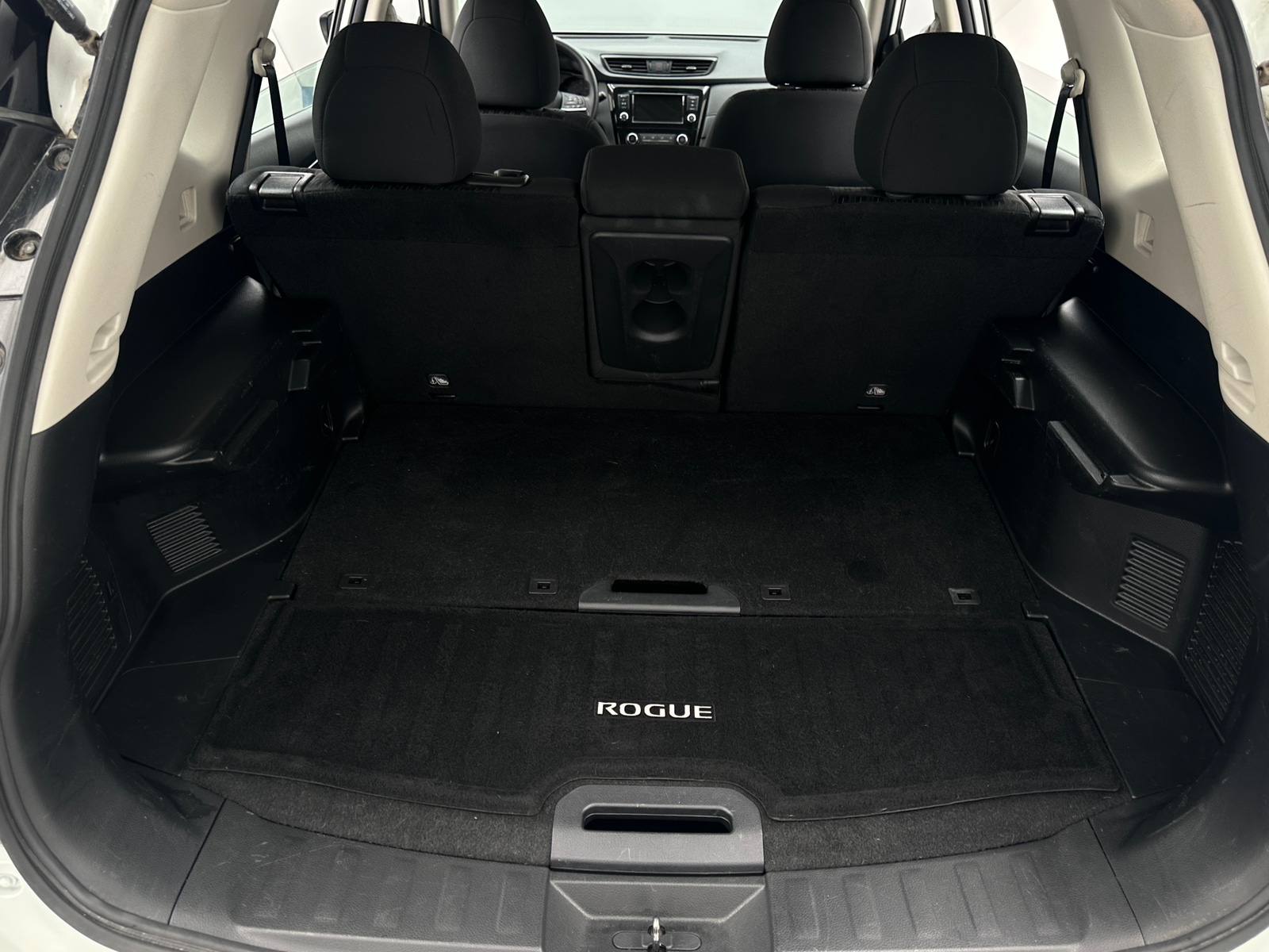 Thumbnail: 2018 Nissan Rogue - 7