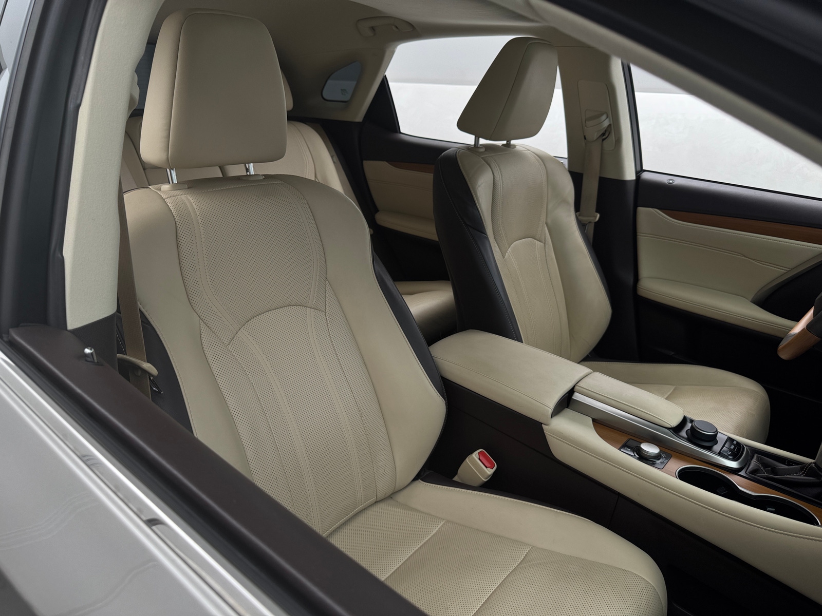 Thumbnail: 2017 Lexus RX - 2