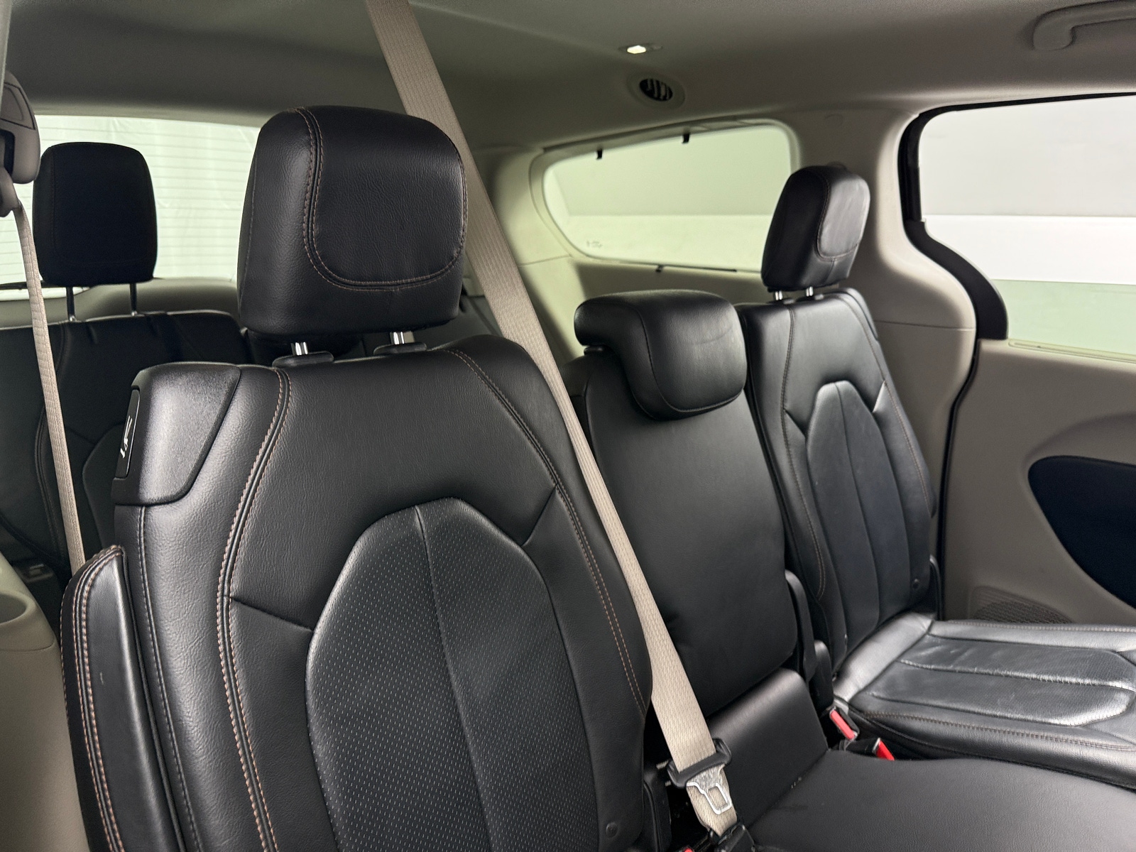 Thumbnail: 2019 Chrysler Pacifica - 5