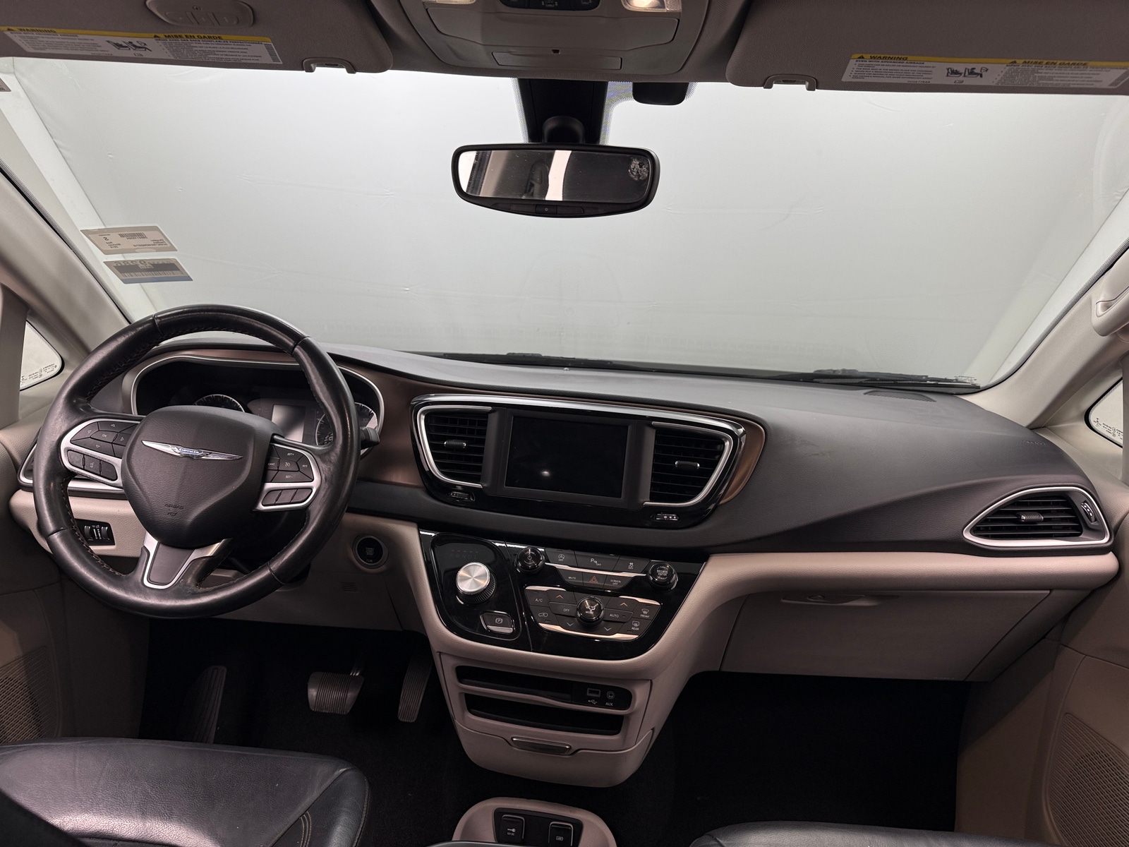 Thumbnail: 2019 Chrysler Pacifica - 2