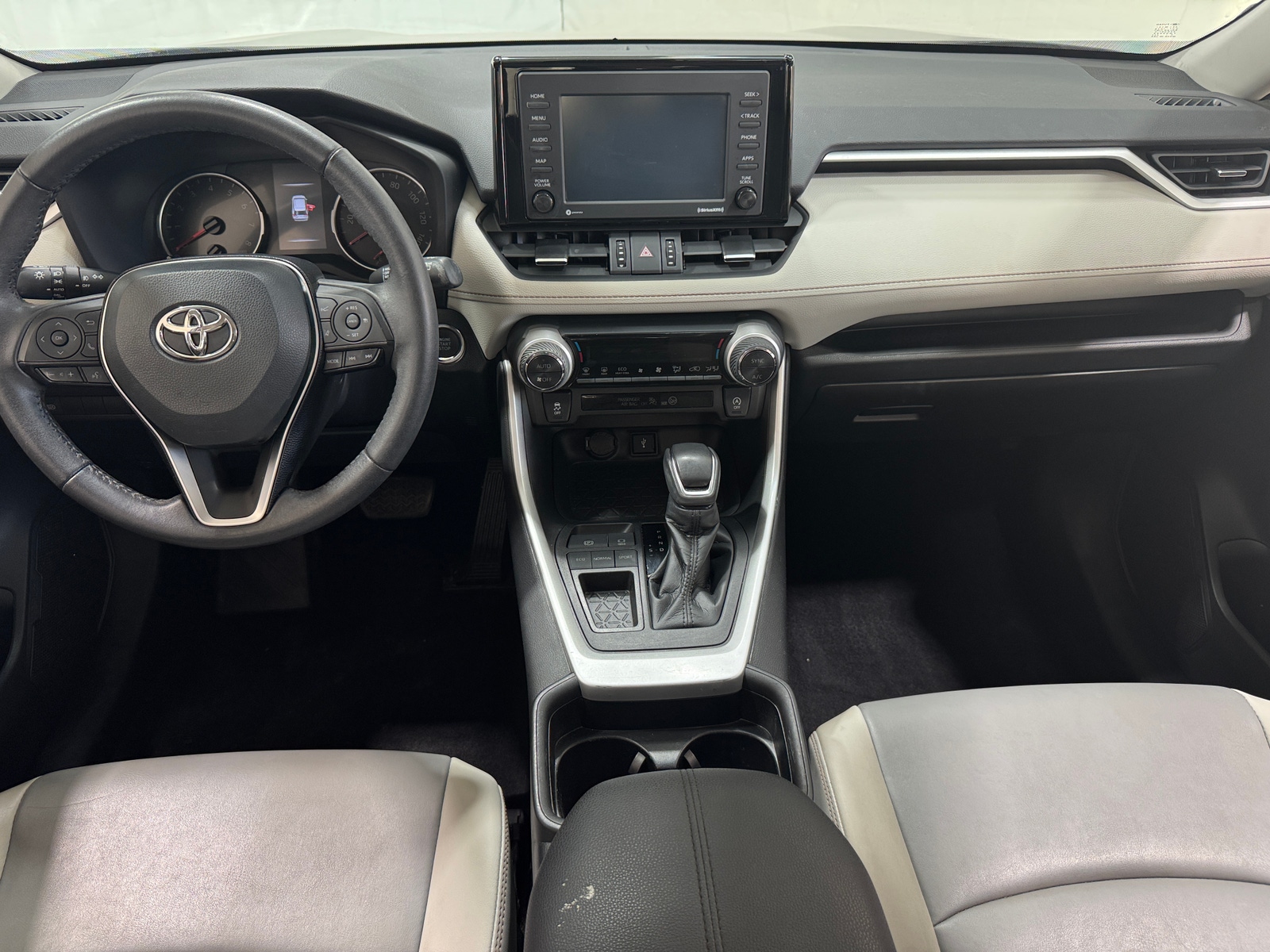 Thumbnail: 2021 Toyota RAV4 - 2