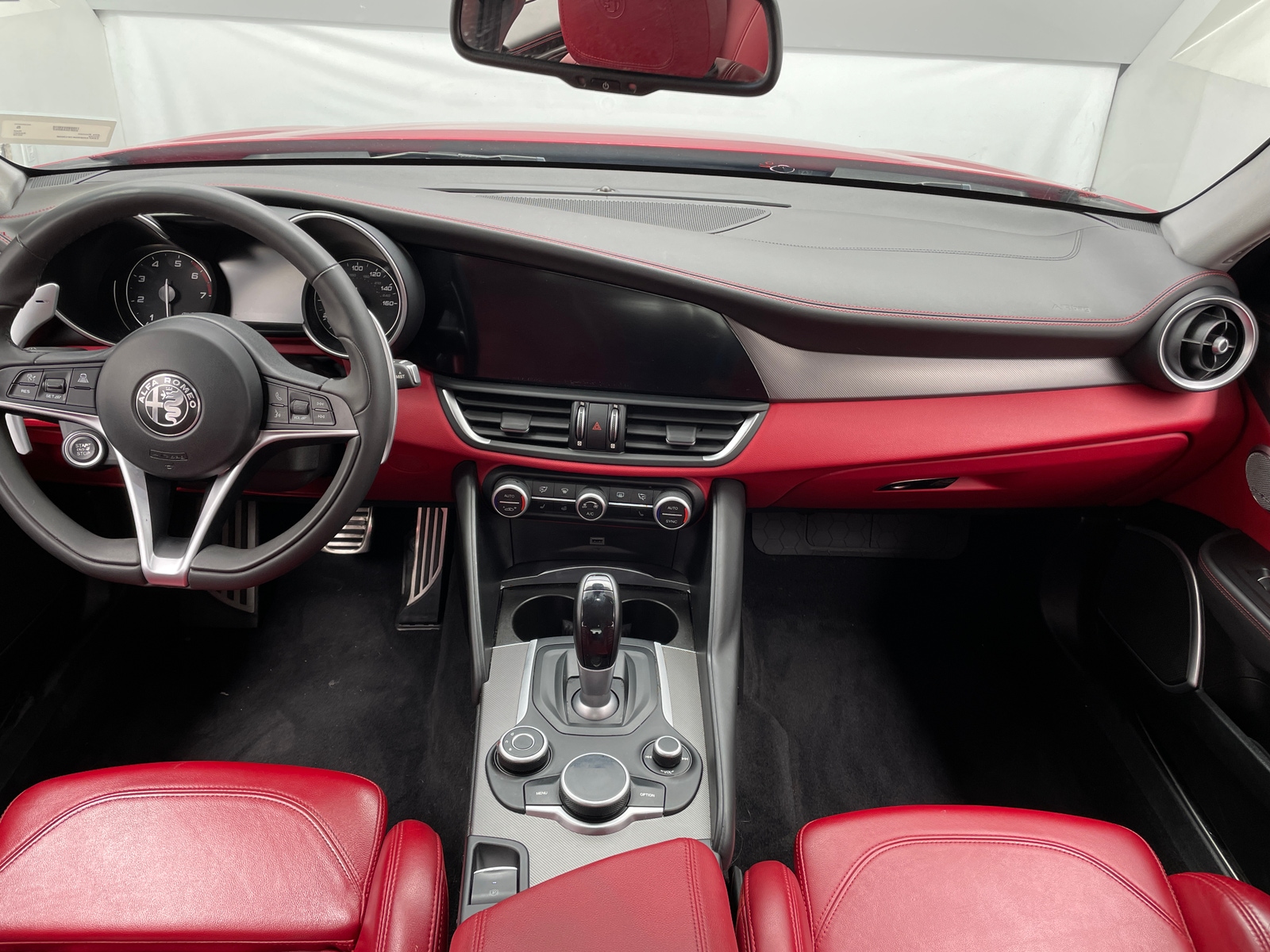 Thumbnail: 2019 Alfa Romeo Giulia - 2