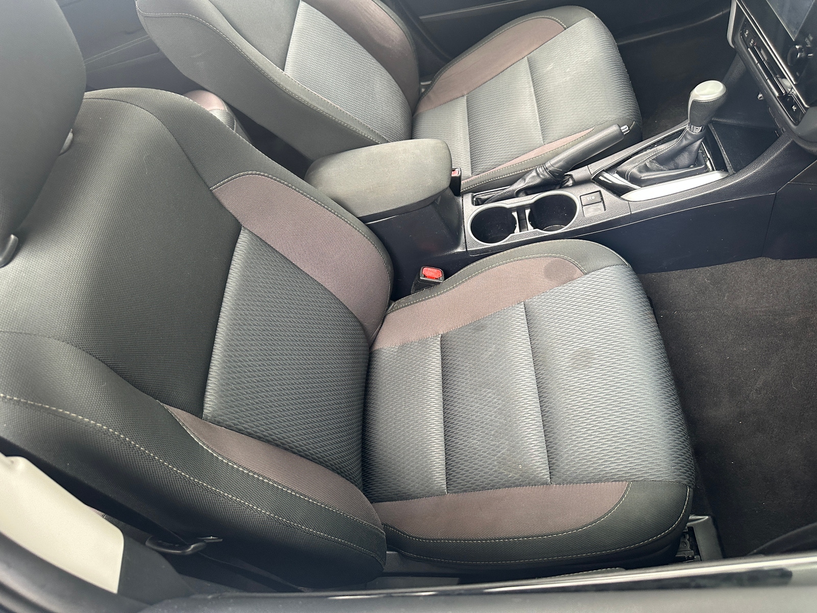 Thumbnail: 2018 Toyota Corolla - 2
