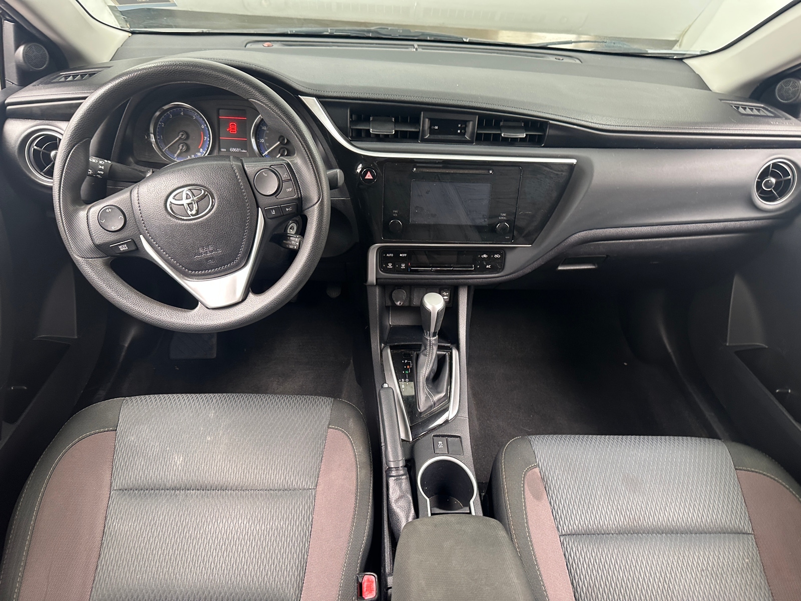 Thumbnail: 2018 Toyota Corolla - 3