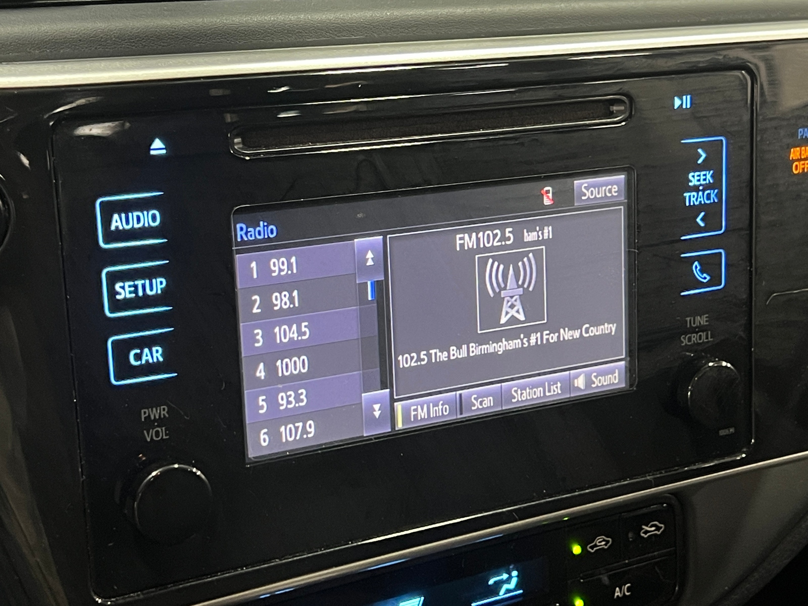 Thumbnail: 2018 Toyota Corolla - 4