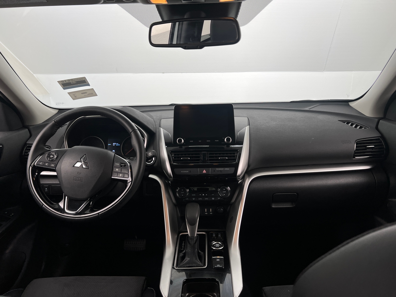 Thumbnail: 2025 Mitsubishi Eclipse Cross - 3