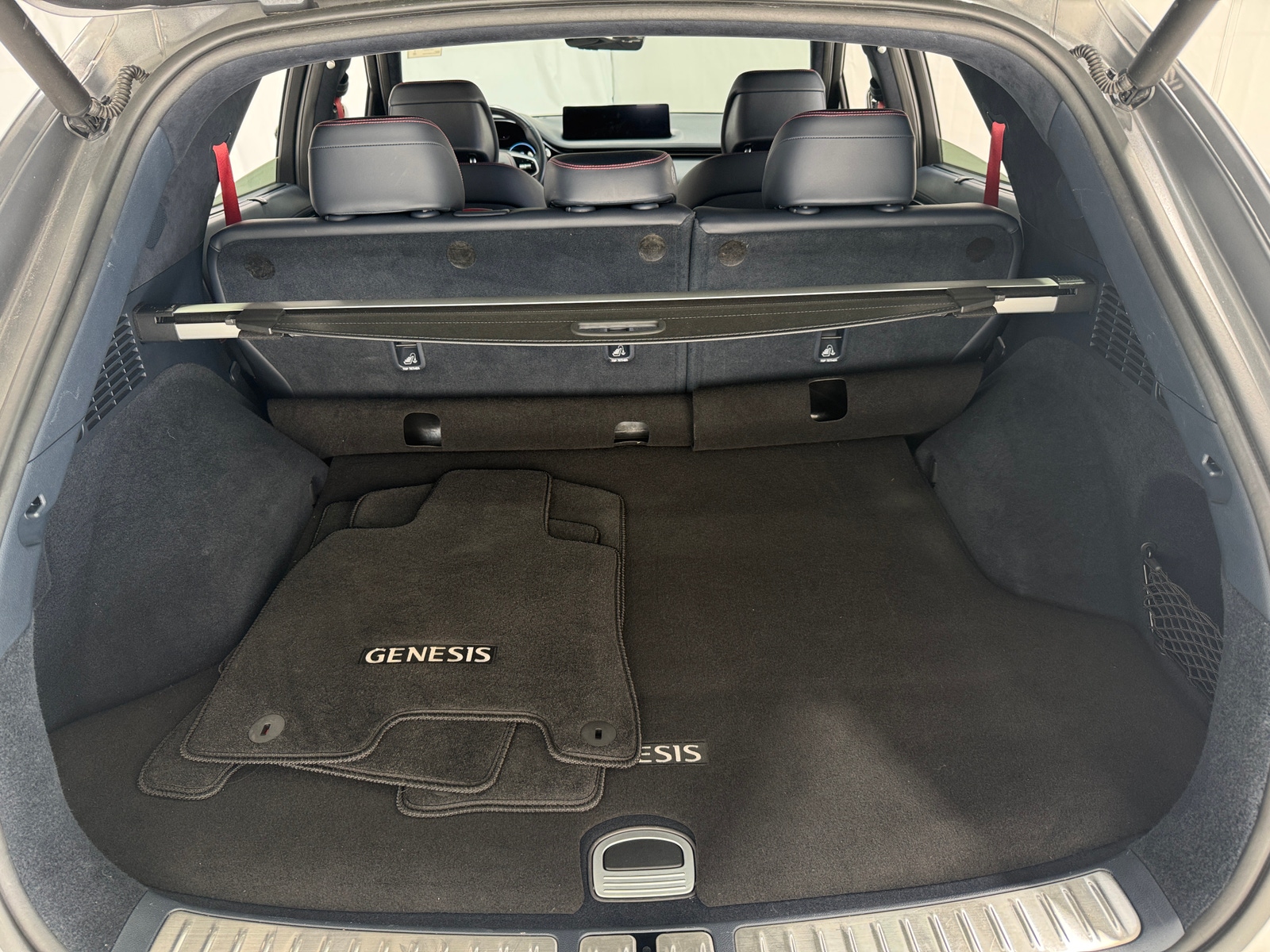 Thumbnail: 2022 Genesis GV70 - 6