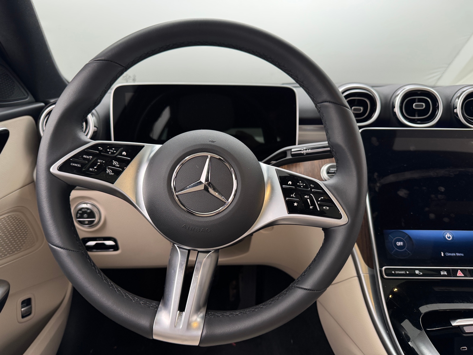Thumbnail: 2025 Mercedes-Benz C-Class - 4