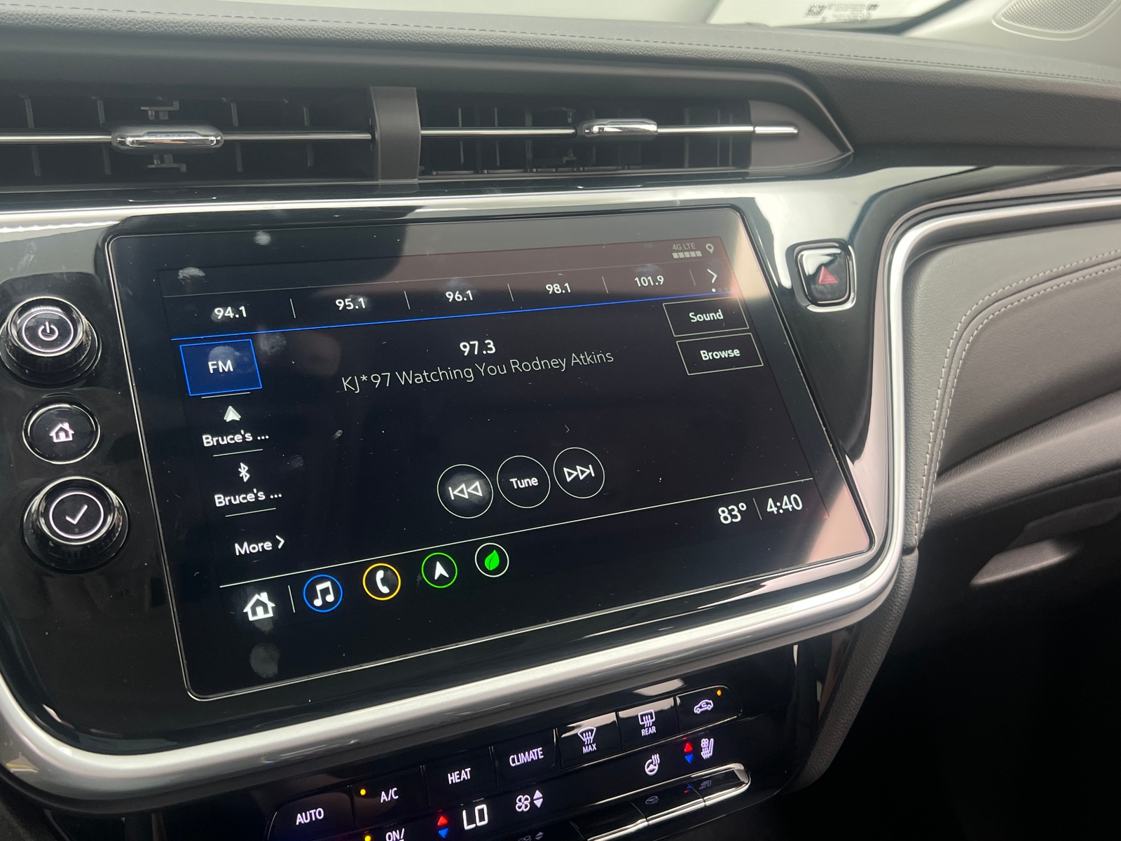 Thumbnail: 2023 Chevrolet Bolt EUV - 3