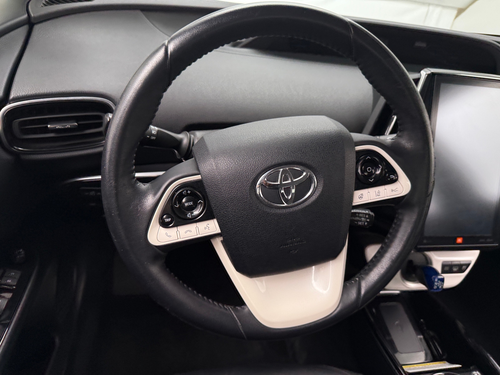 Thumbnail: 2017 Toyota Prius Prime - 5
