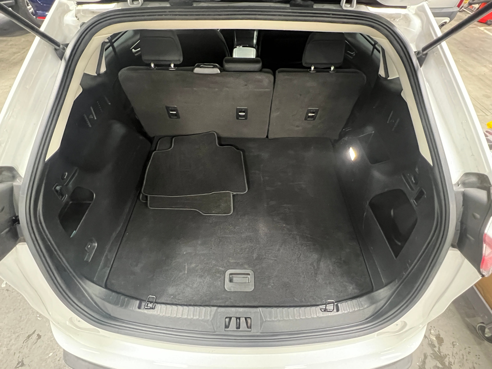 Thumbnail: 2019 Ford Edge - 7