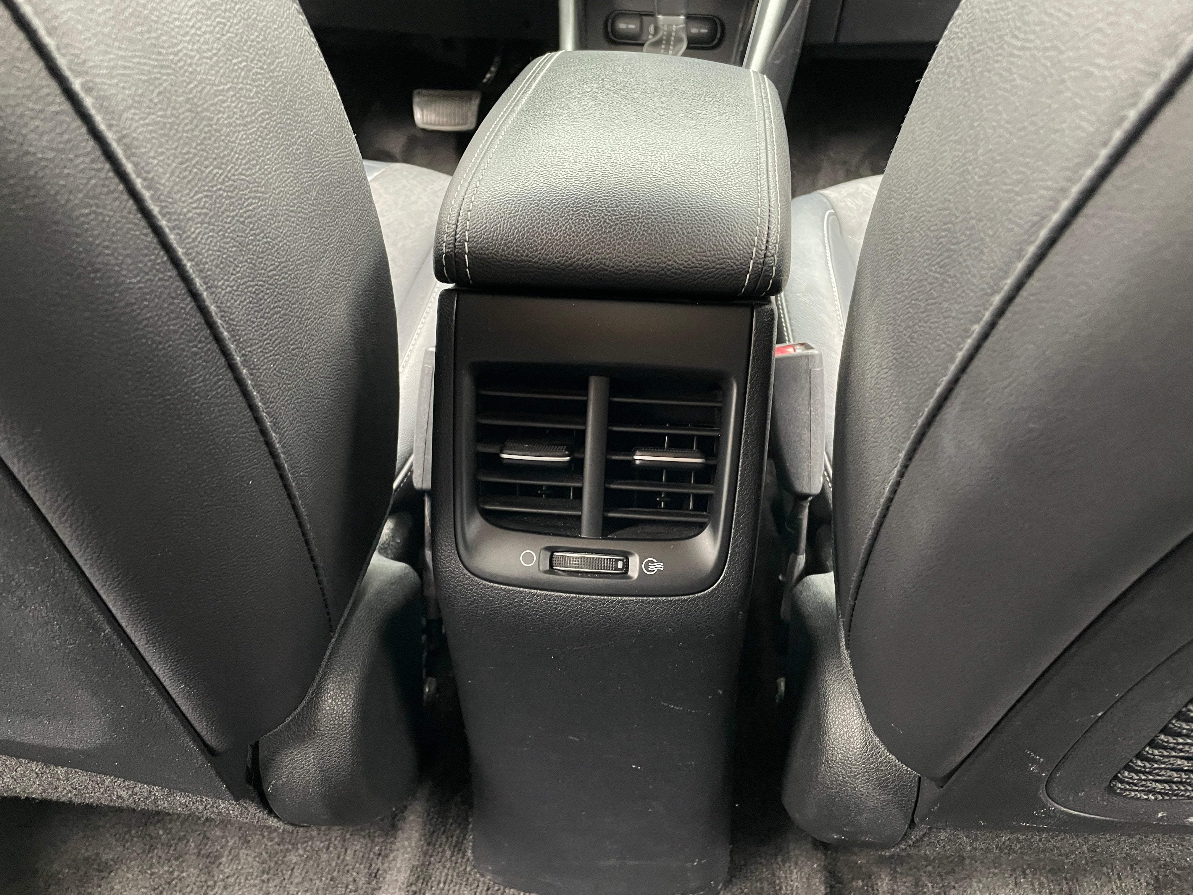 Used 2018 Kia Niro EX with VIN KNDCC3LC9J5145571 for sale in Oak Creek, WI