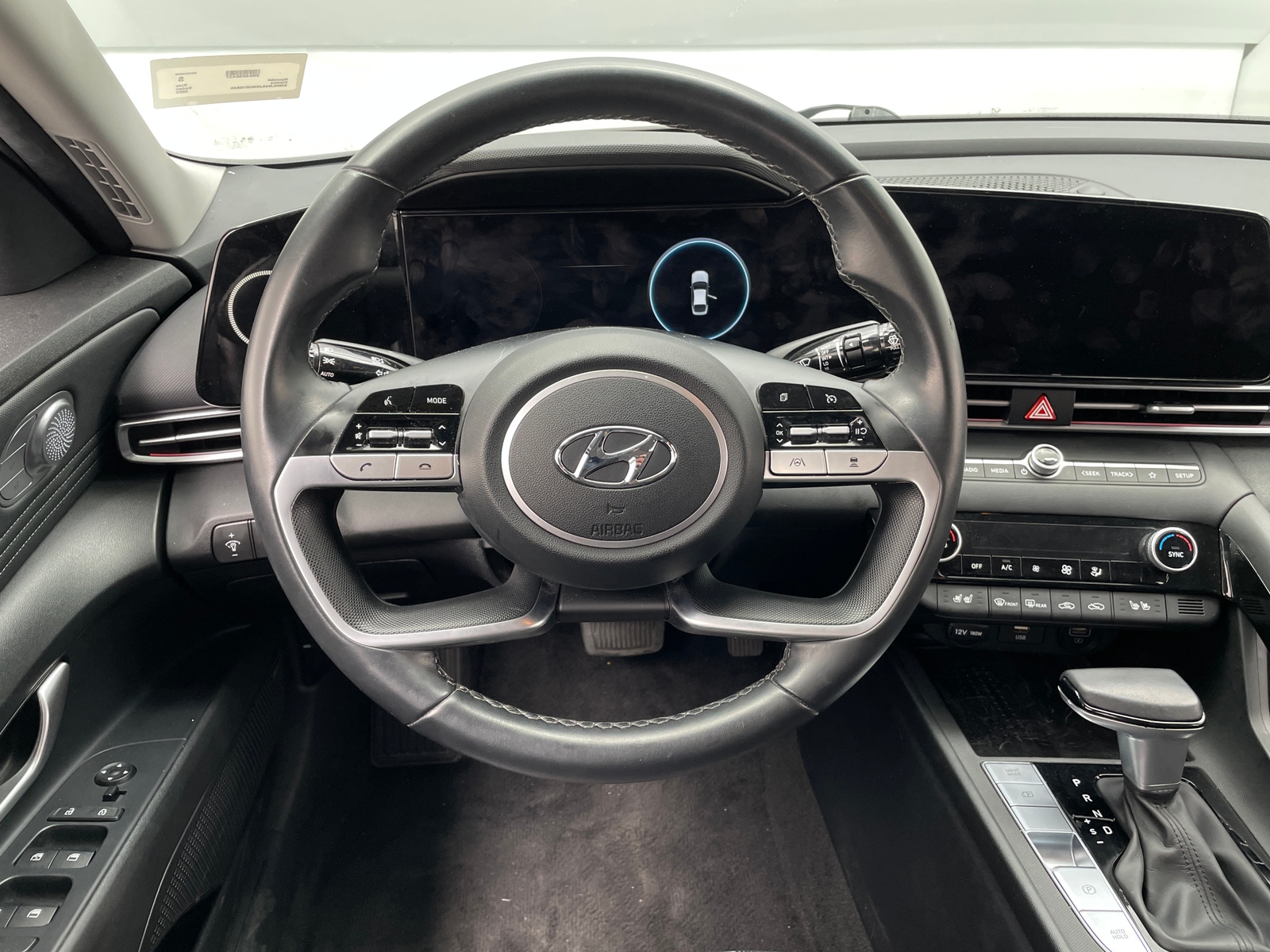 Thumbnail: 2022 Hyundai Elantra - 4