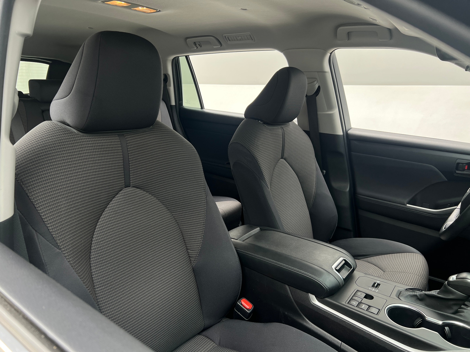 Thumbnail: 2024 Toyota Highlander - 2