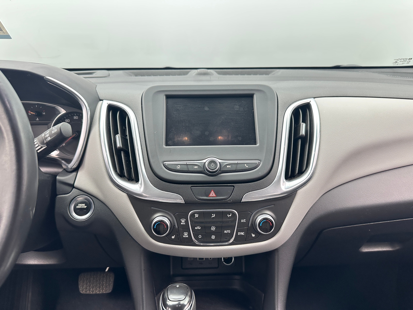 Thumbnail: 2020 Chevrolet Equinox - 4