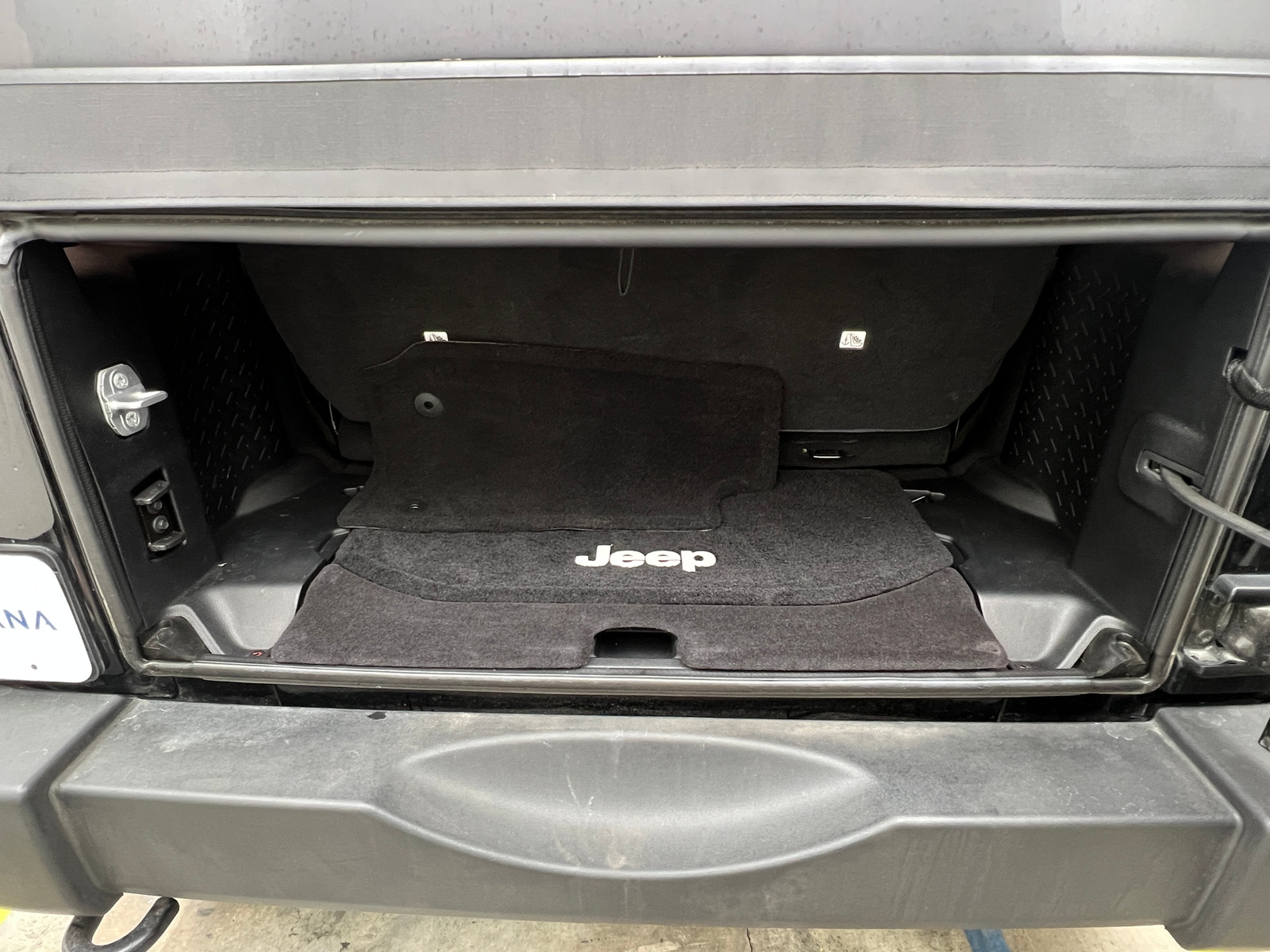 Thumbnail: 2014 Jeep Wrangler - 7