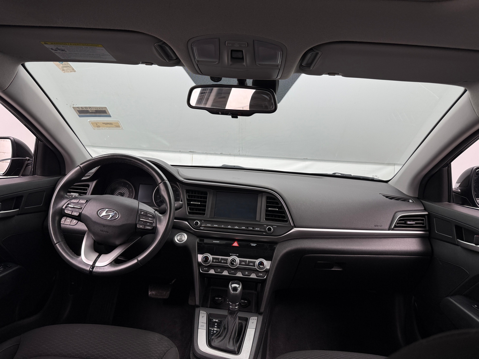 Thumbnail: 2020 Hyundai Elantra - 3
