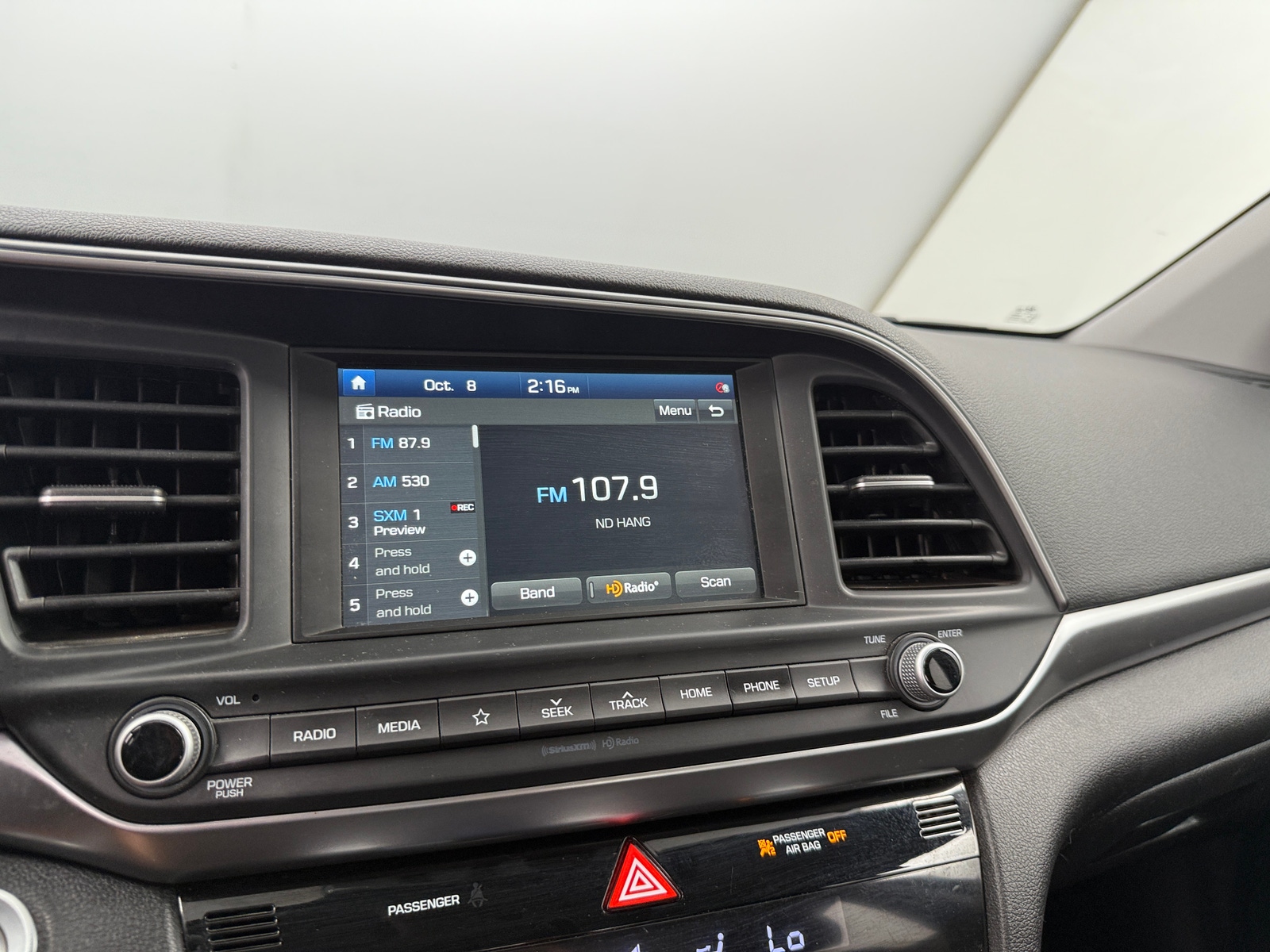 Thumbnail: 2020 Hyundai Elantra - 4