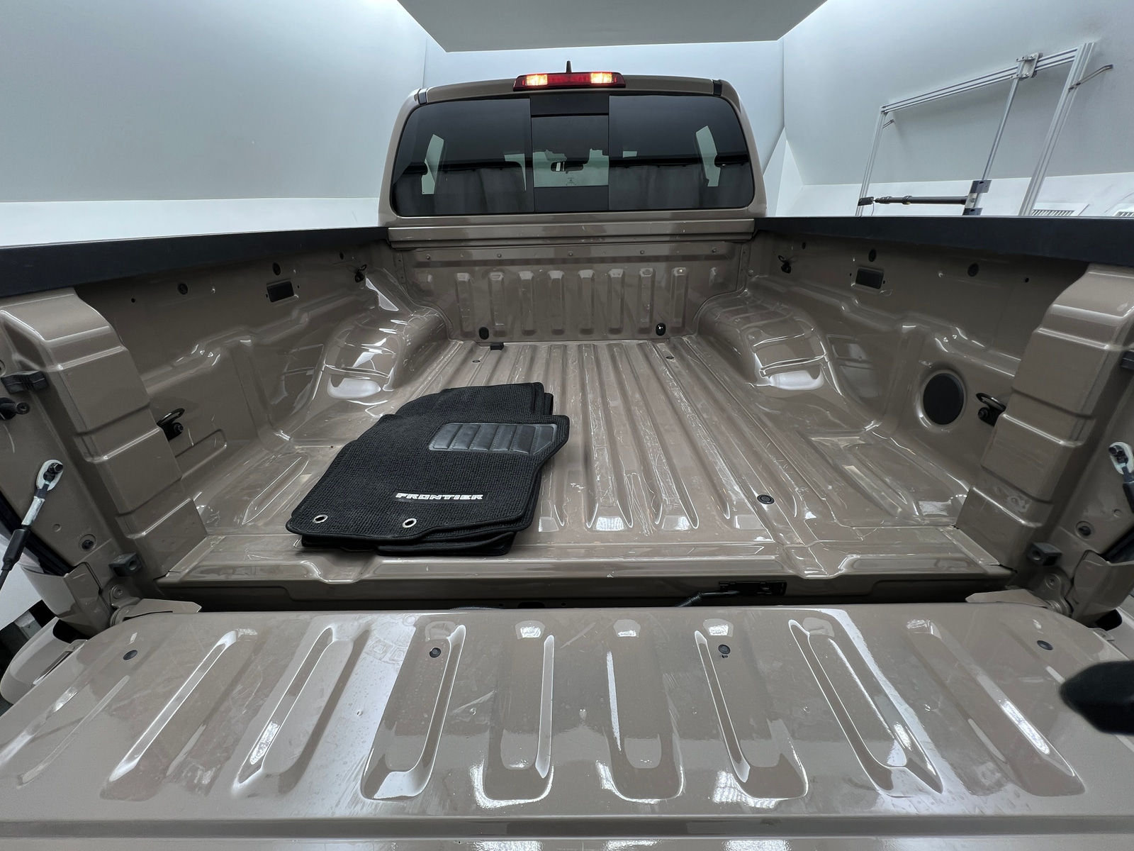 Thumbnail: 2024 Nissan Frontier - 7