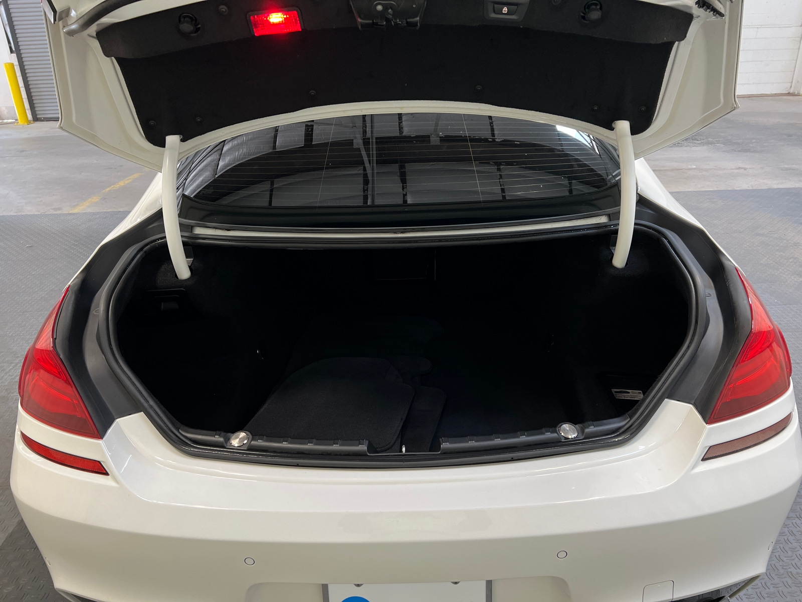 Thumbnail: 2016 BMW 6 Series - 6