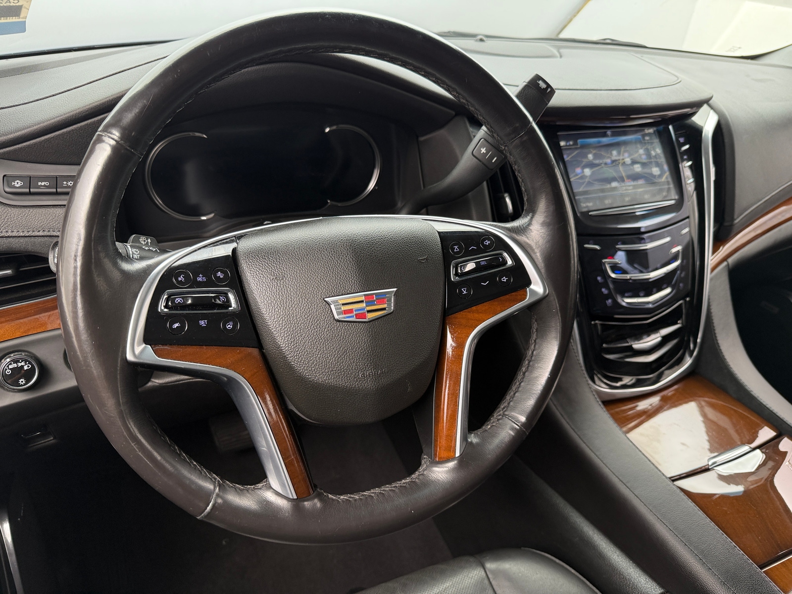 Thumbnail: 2018 Cadillac Escalade - 4