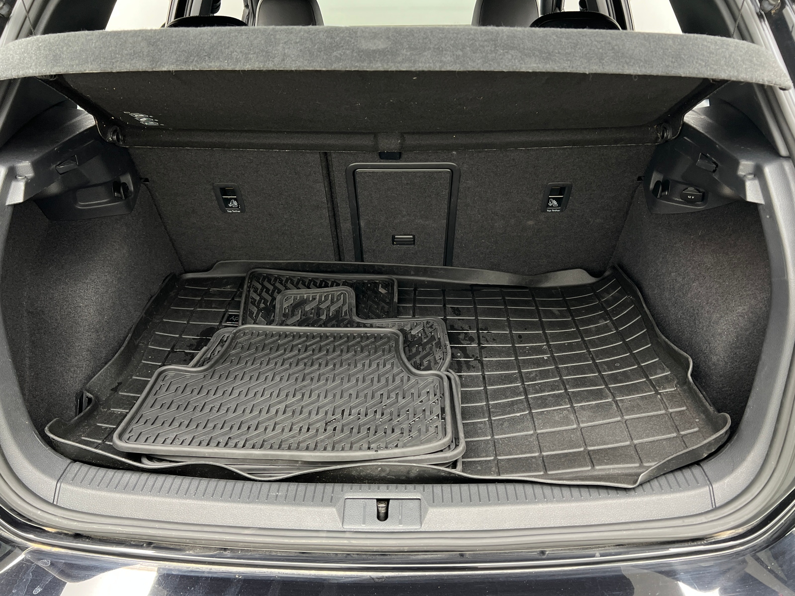 Thumbnail: 2018 Volkswagen Golf - 6