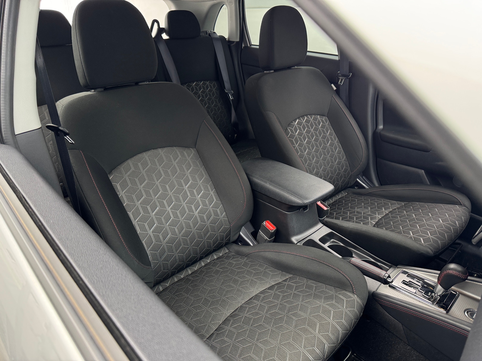 Thumbnail: 2024 Mitsubishi Outlander Sport - 2