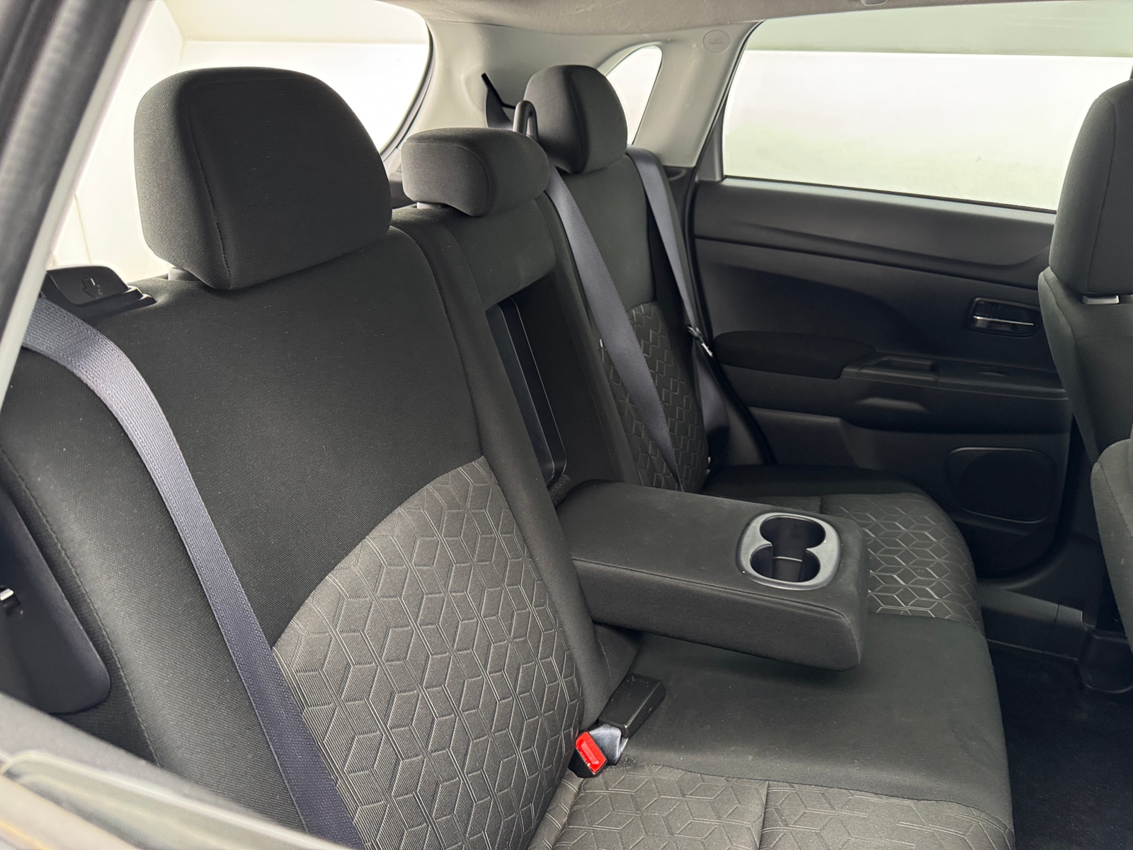 Thumbnail: 2024 Mitsubishi Outlander Sport - 6