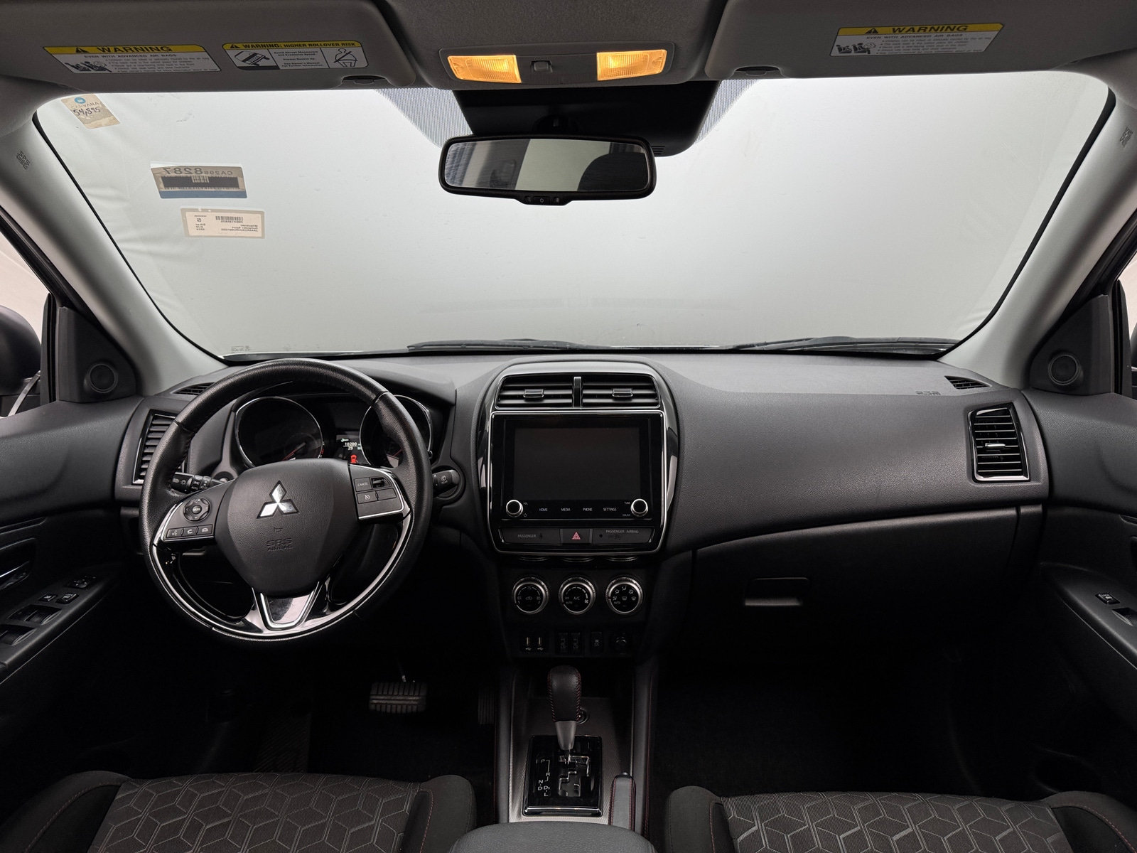 Thumbnail: 2024 Mitsubishi Outlander Sport - 3
