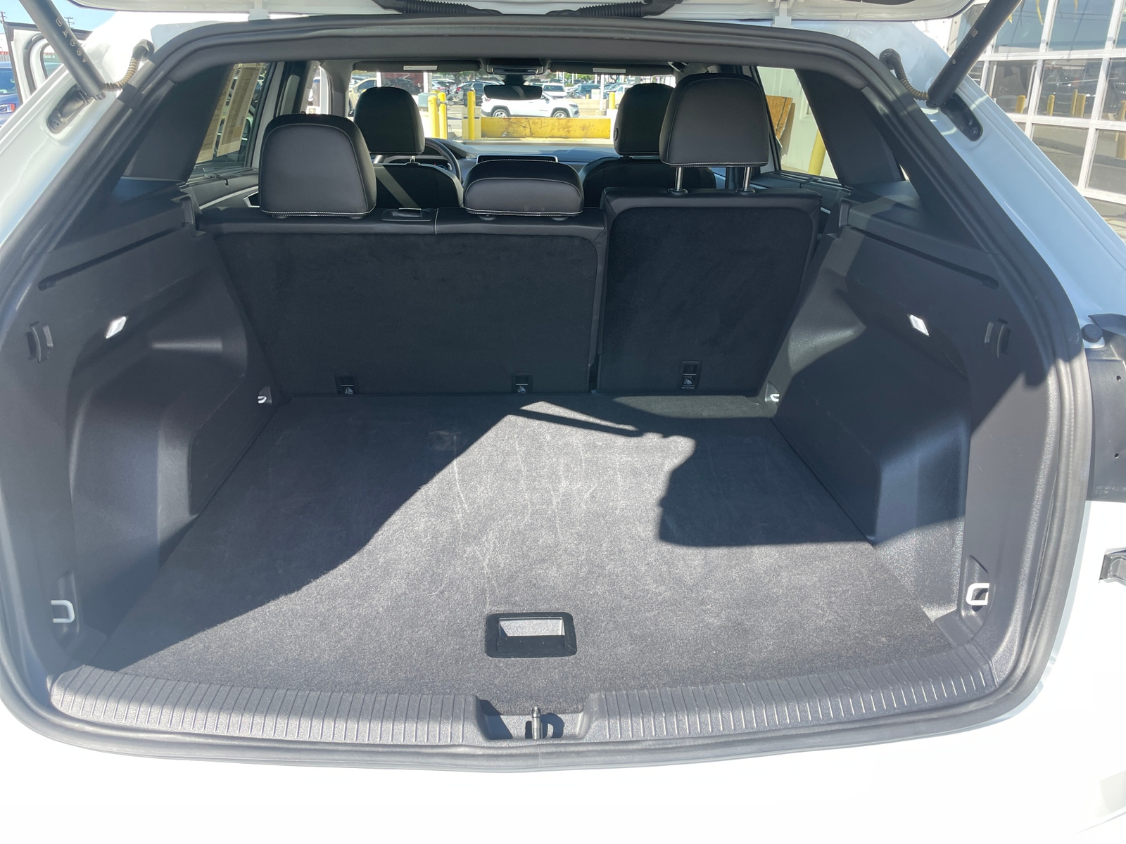 Thumbnail: 2025 Volkswagen Atlas - 6