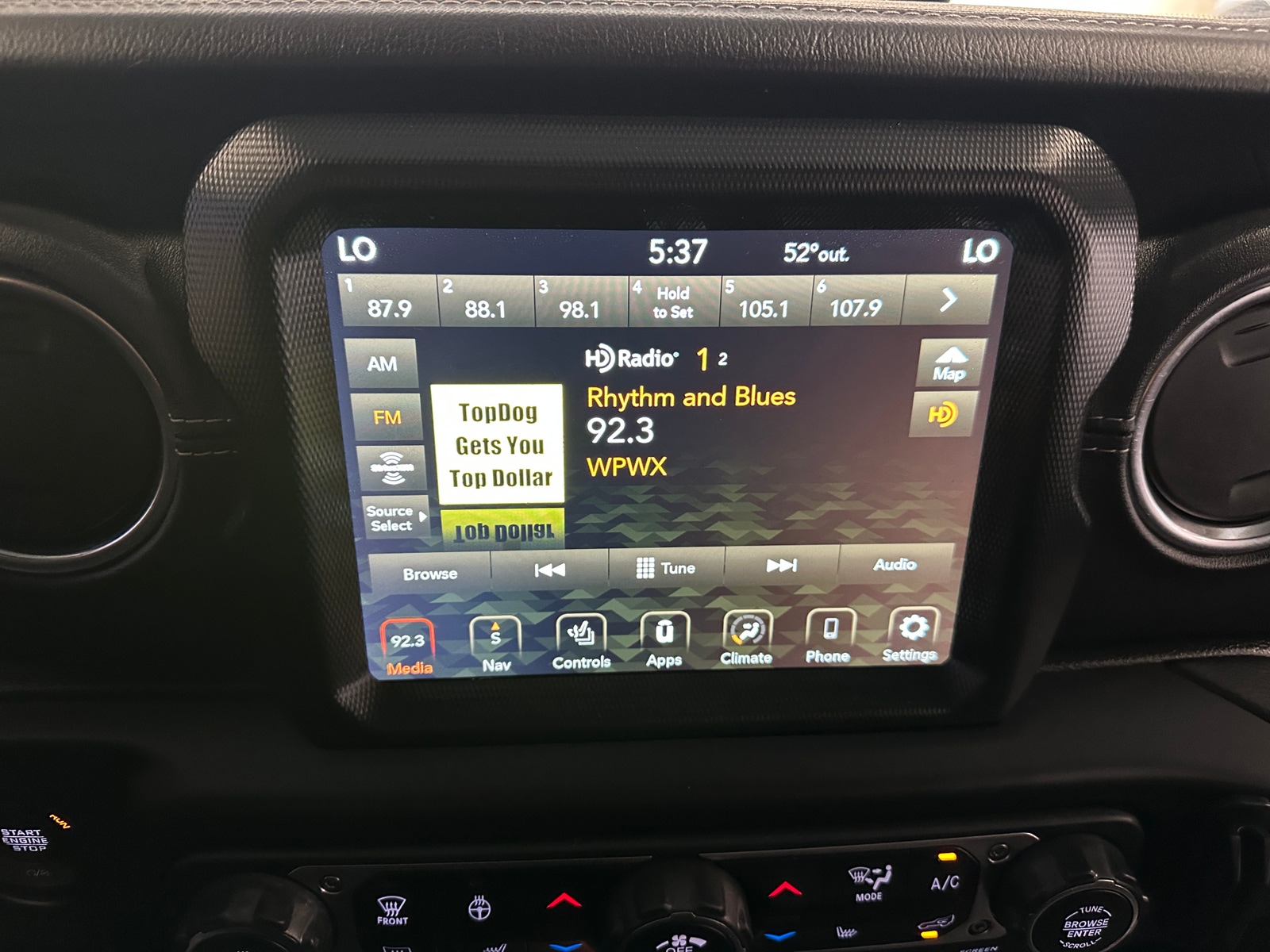 Thumbnail: 2022 Jeep Wrangler - 3